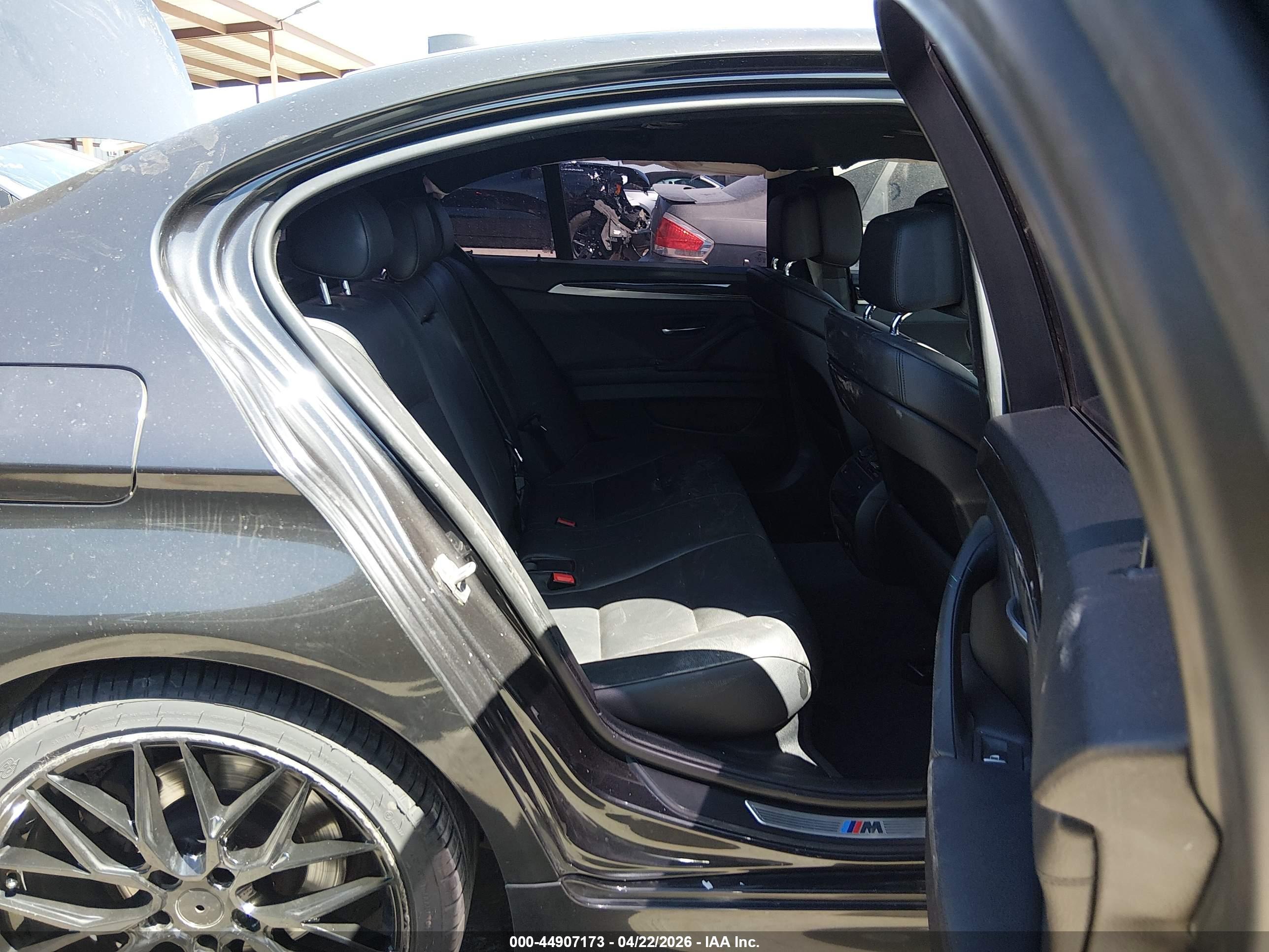 BMW 535I image 8