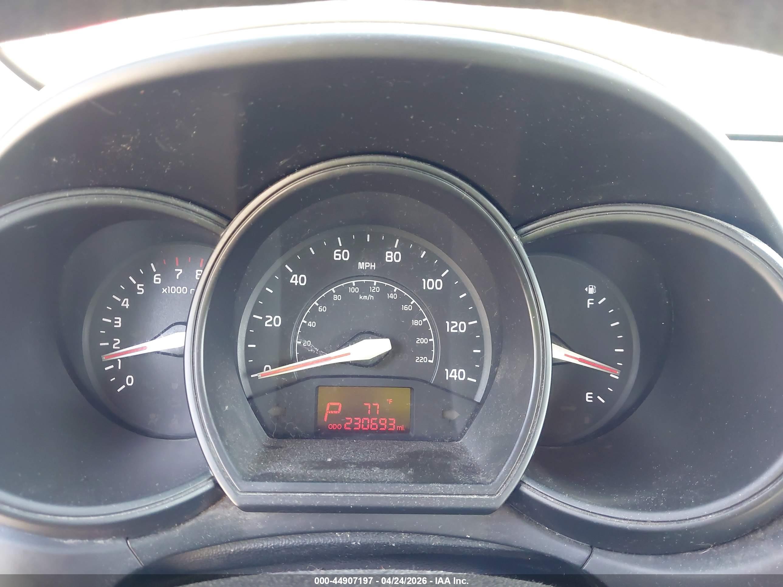 KIA RIO image 7