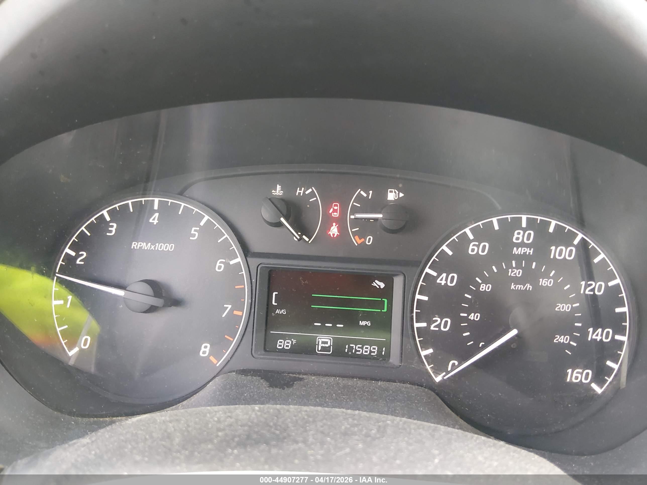 NISSAN SENTRA image 7