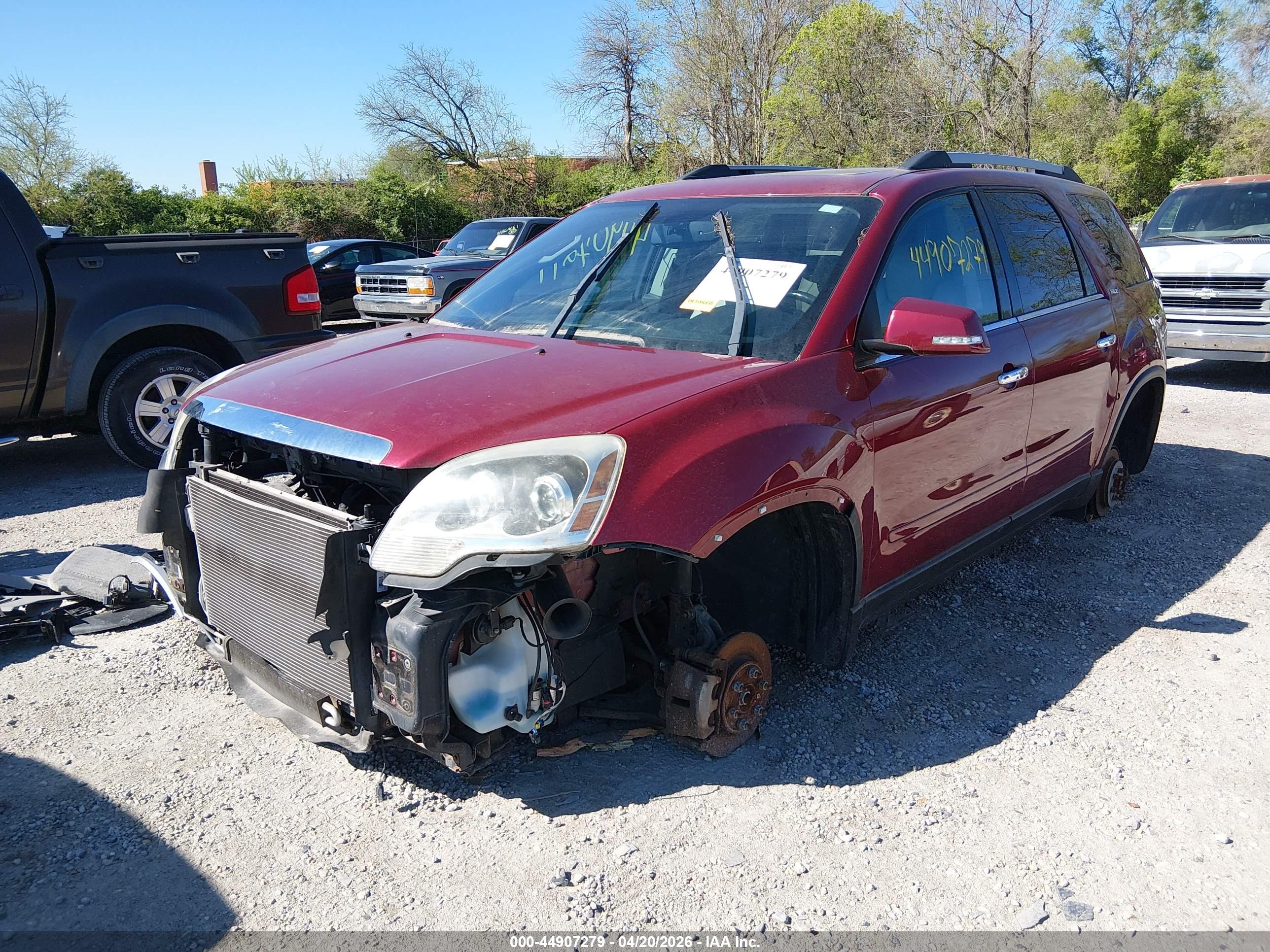 GMC ACADIA image 2