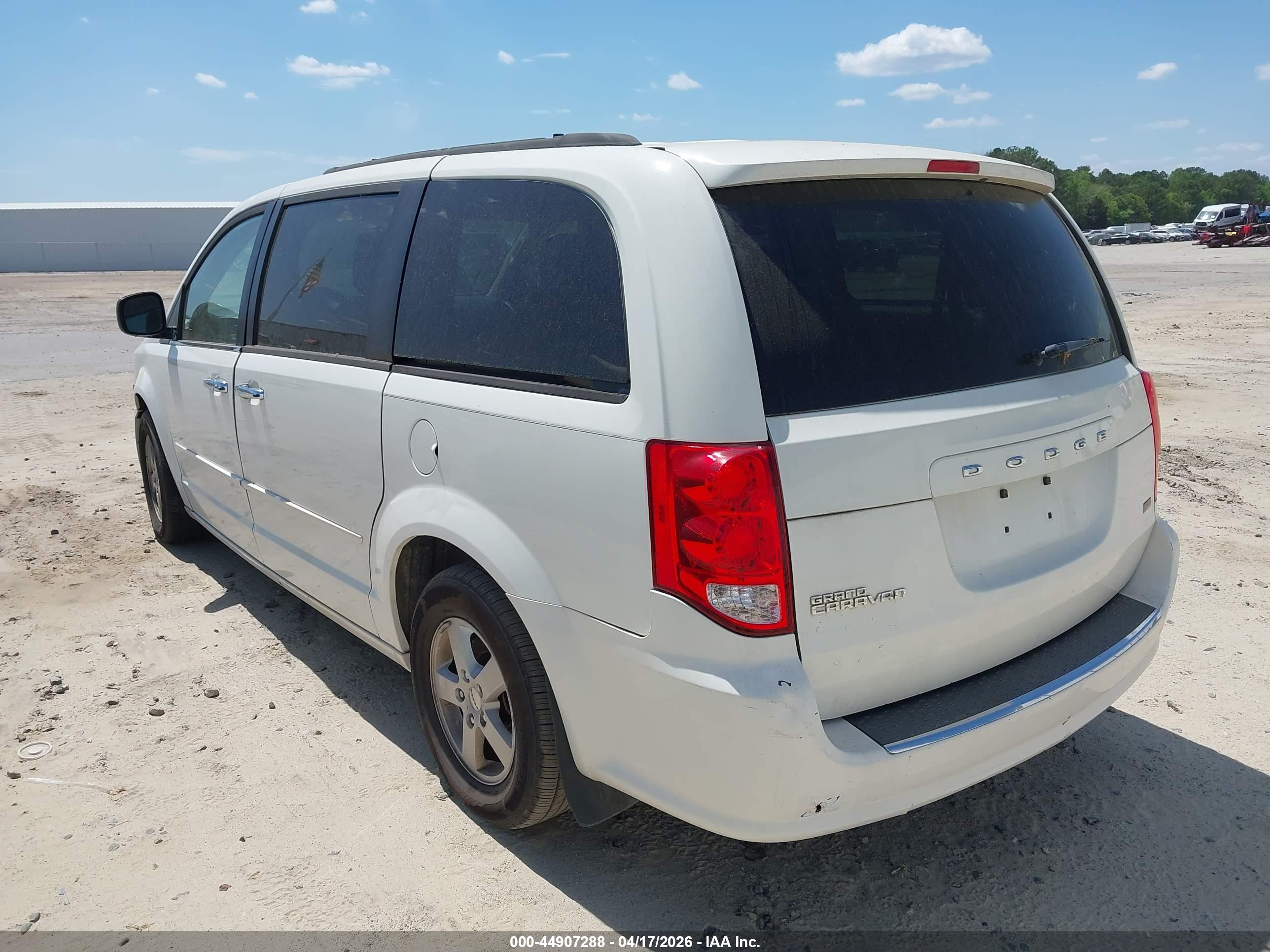 DODGE GRAND image 3