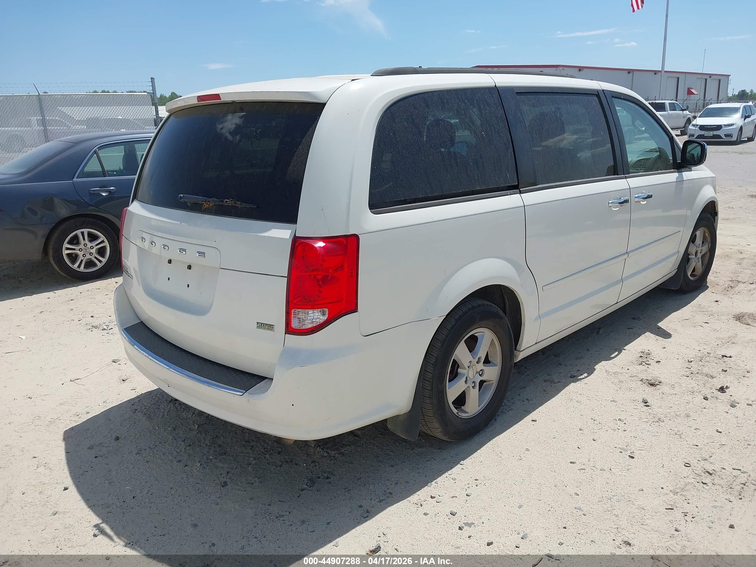 DODGE GRAND image 4
