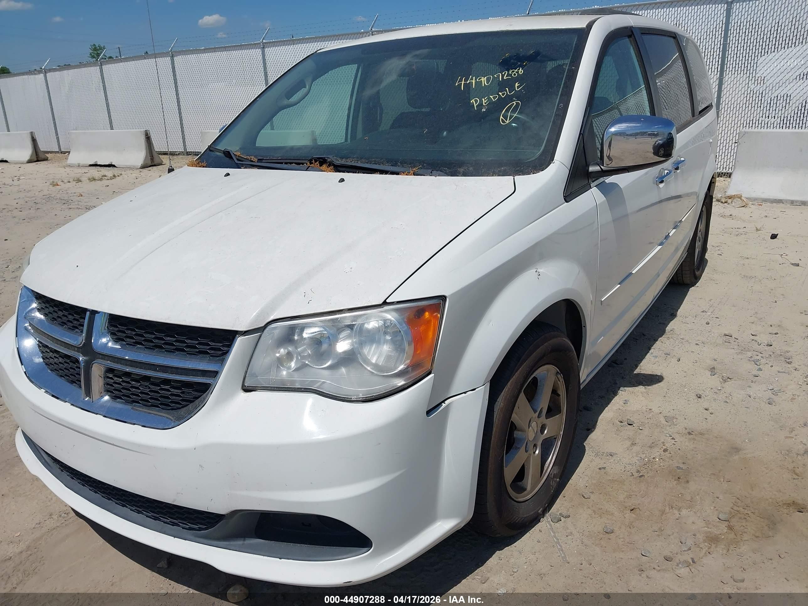 DODGE GRAND image 6