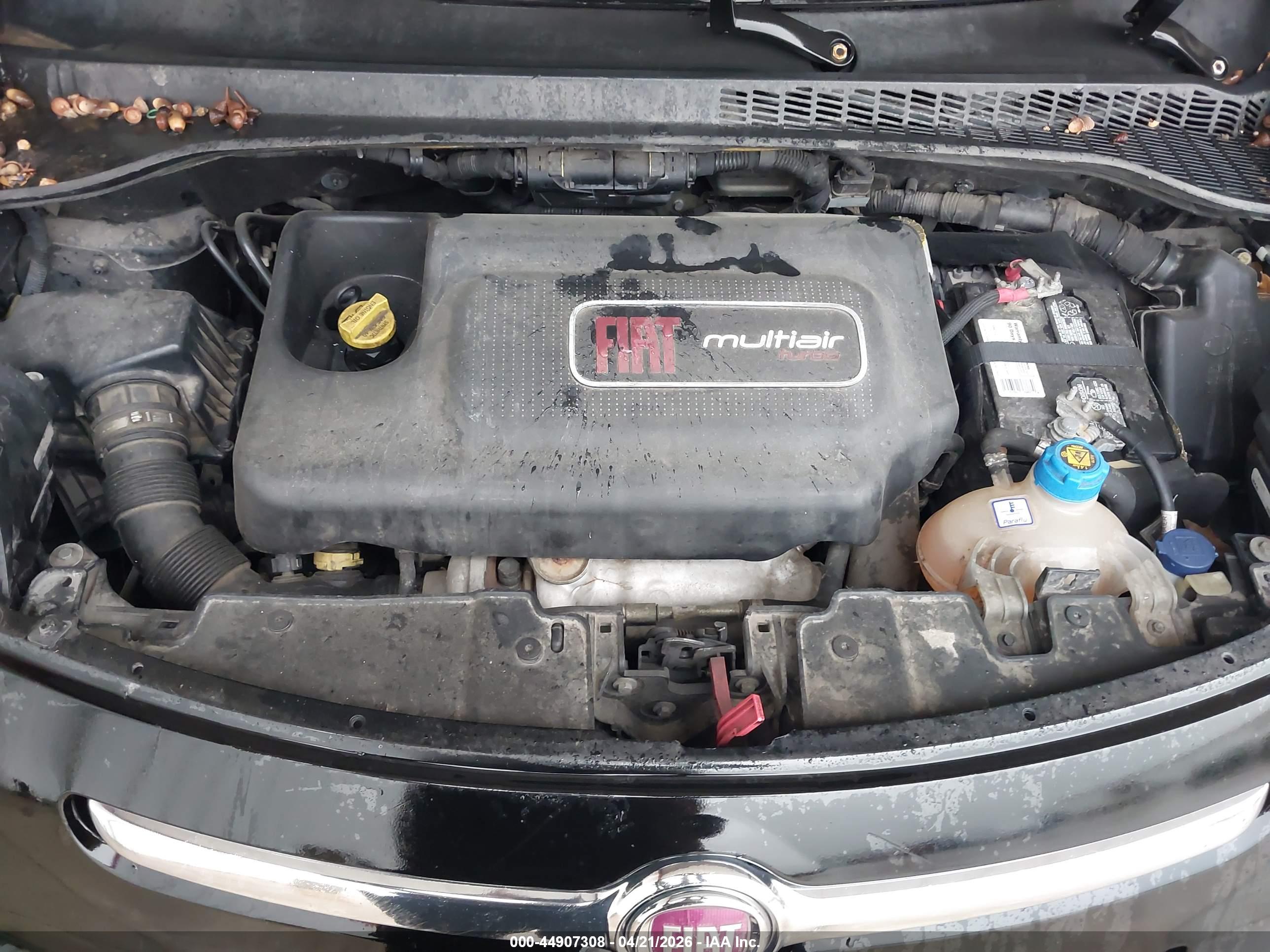 FIAT 500L image 10