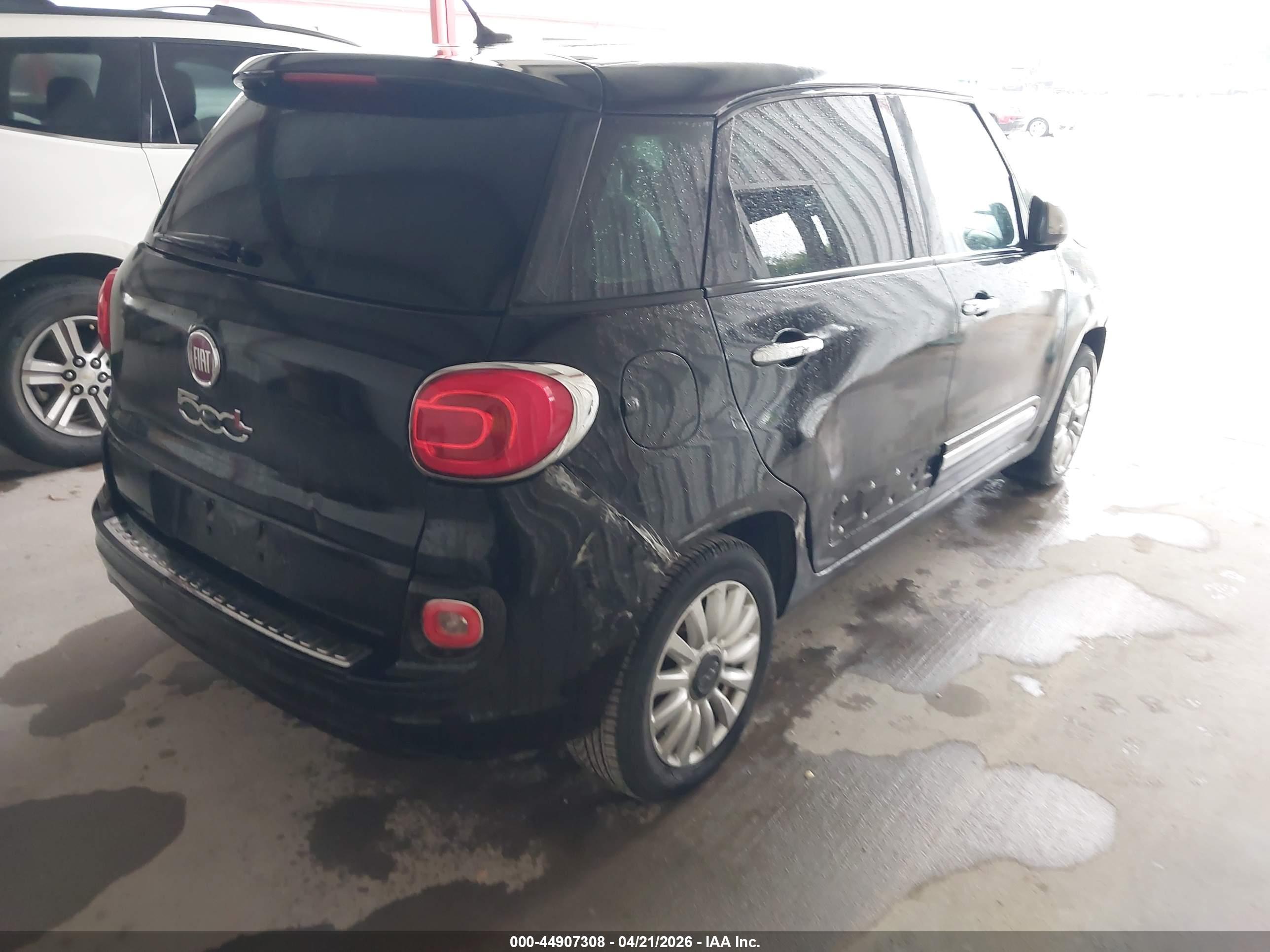 FIAT 500L image 4