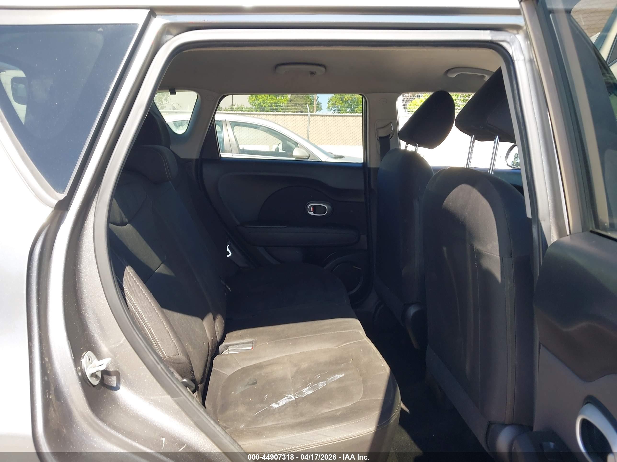 KIA SOUL image 8