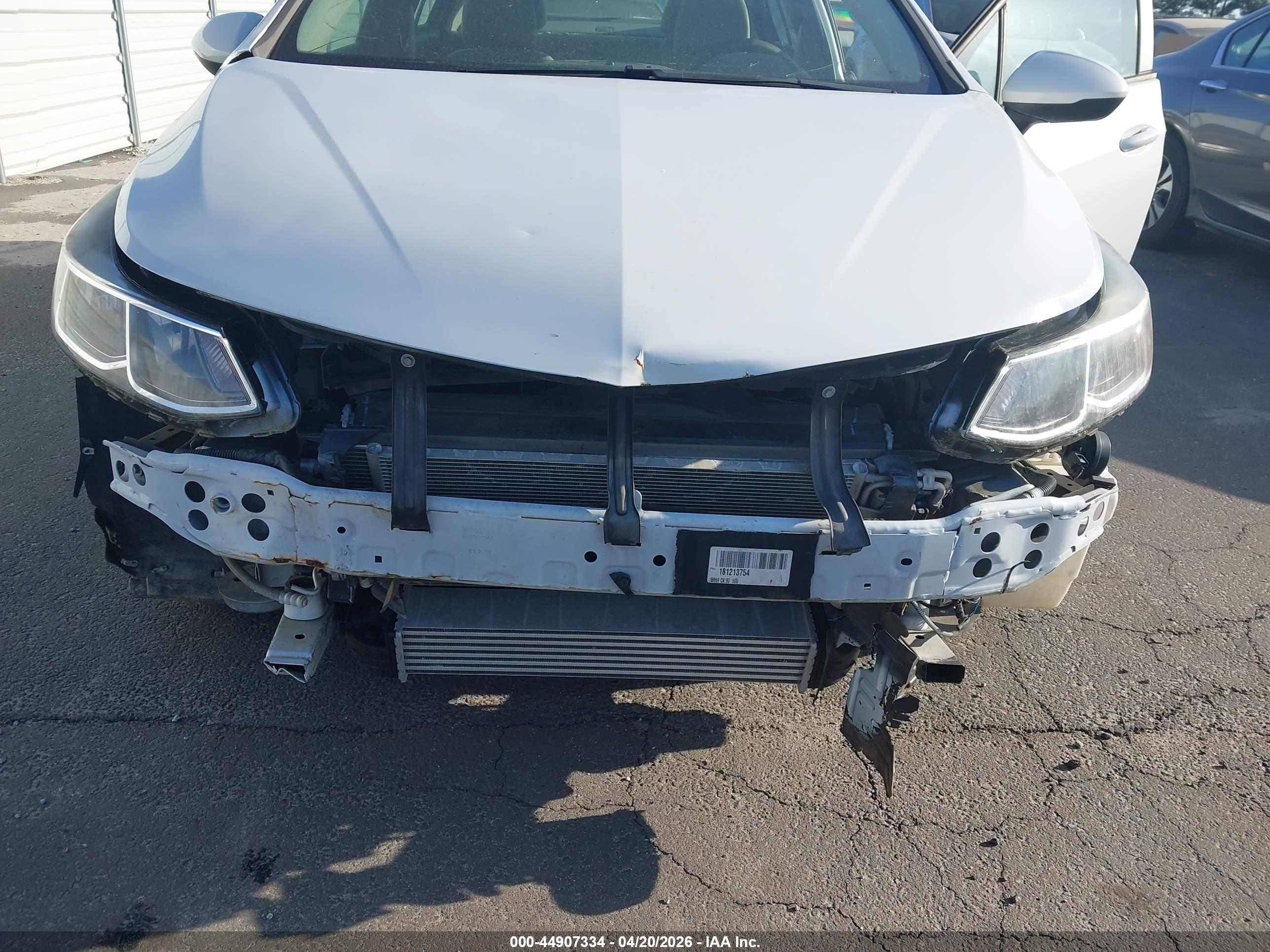 CHEVROLET CRUZE image 6
