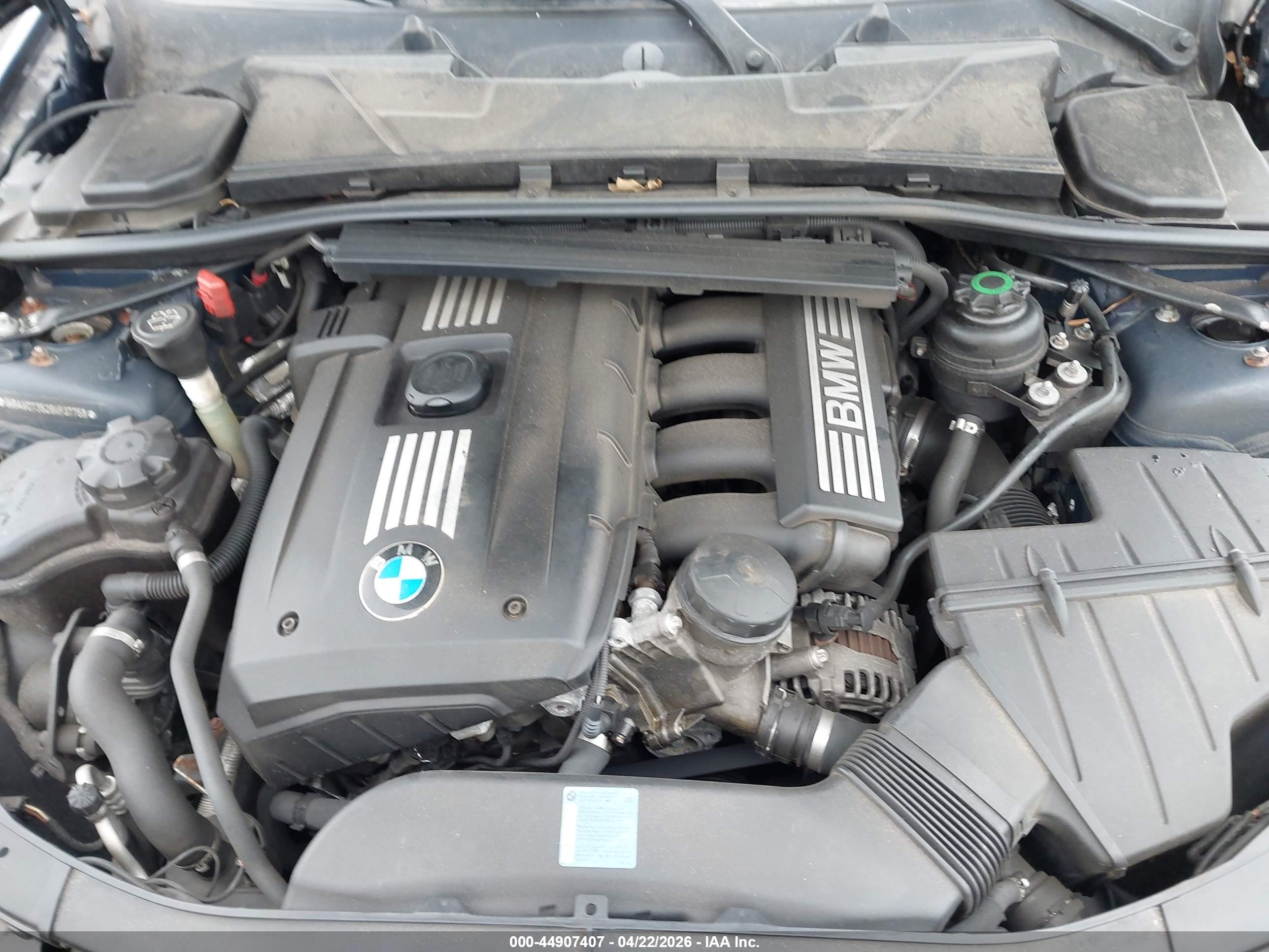 BMW 328XI image 10