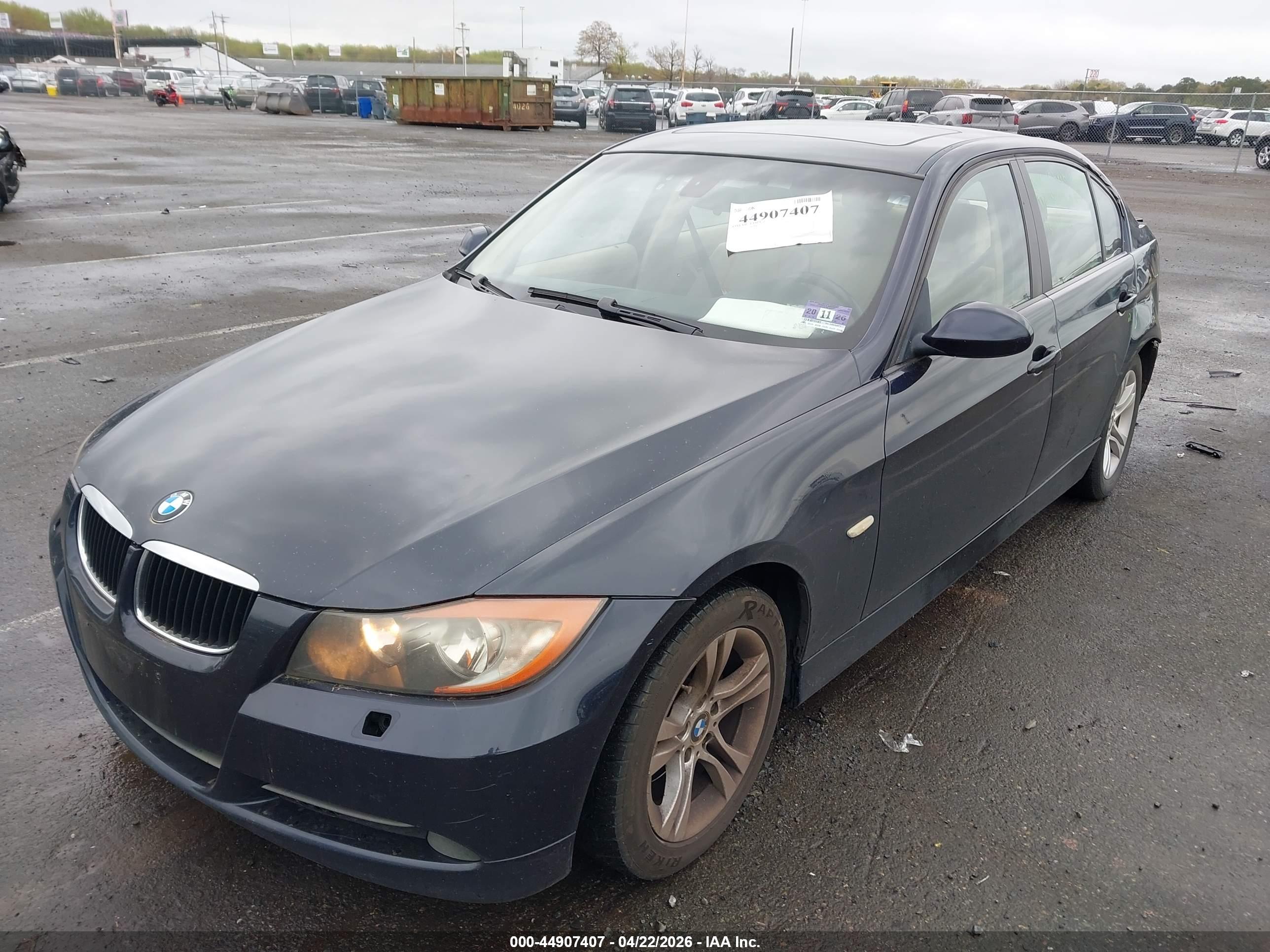 BMW 328XI image 2