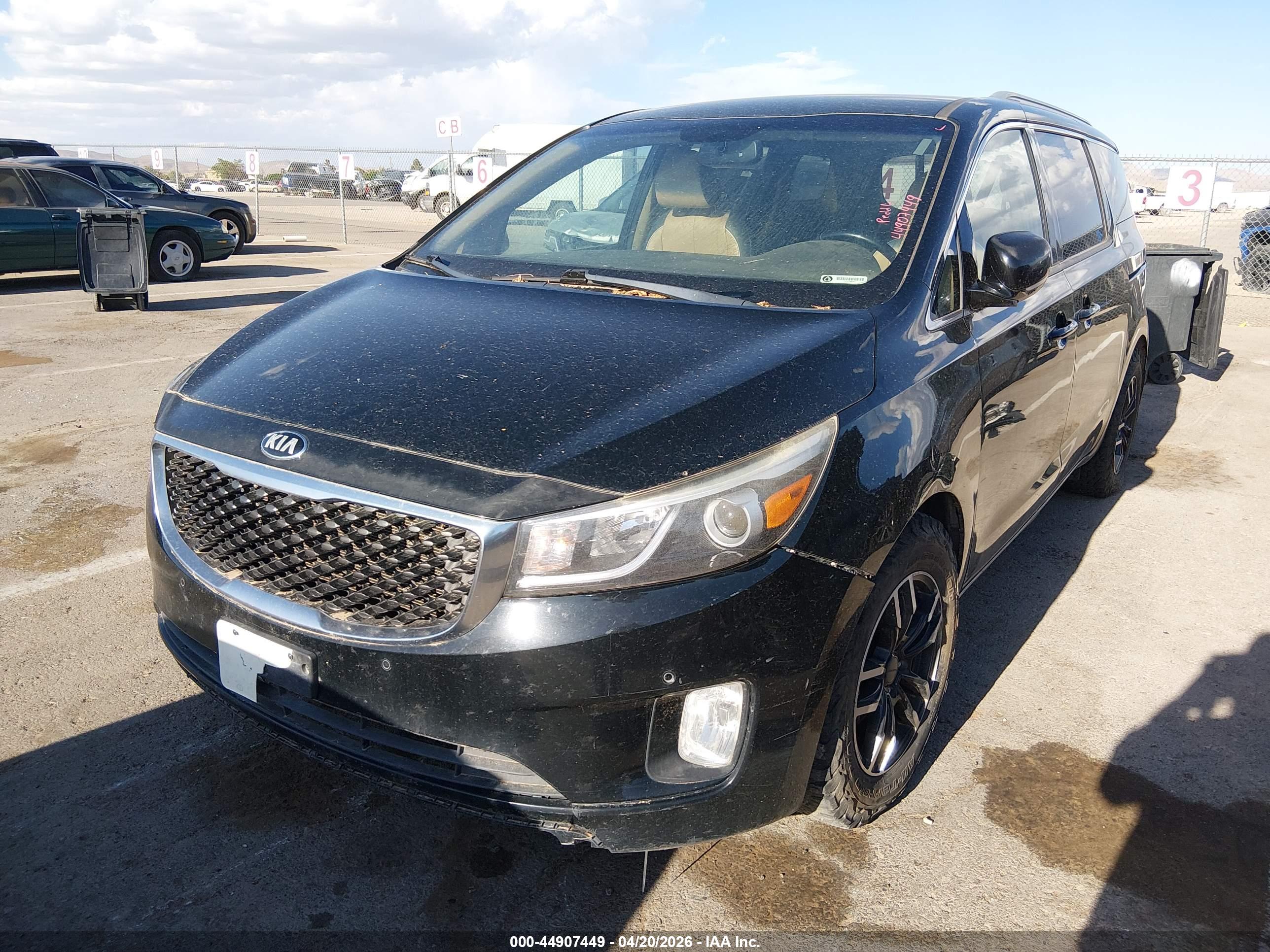 KIA SEDONA image 2