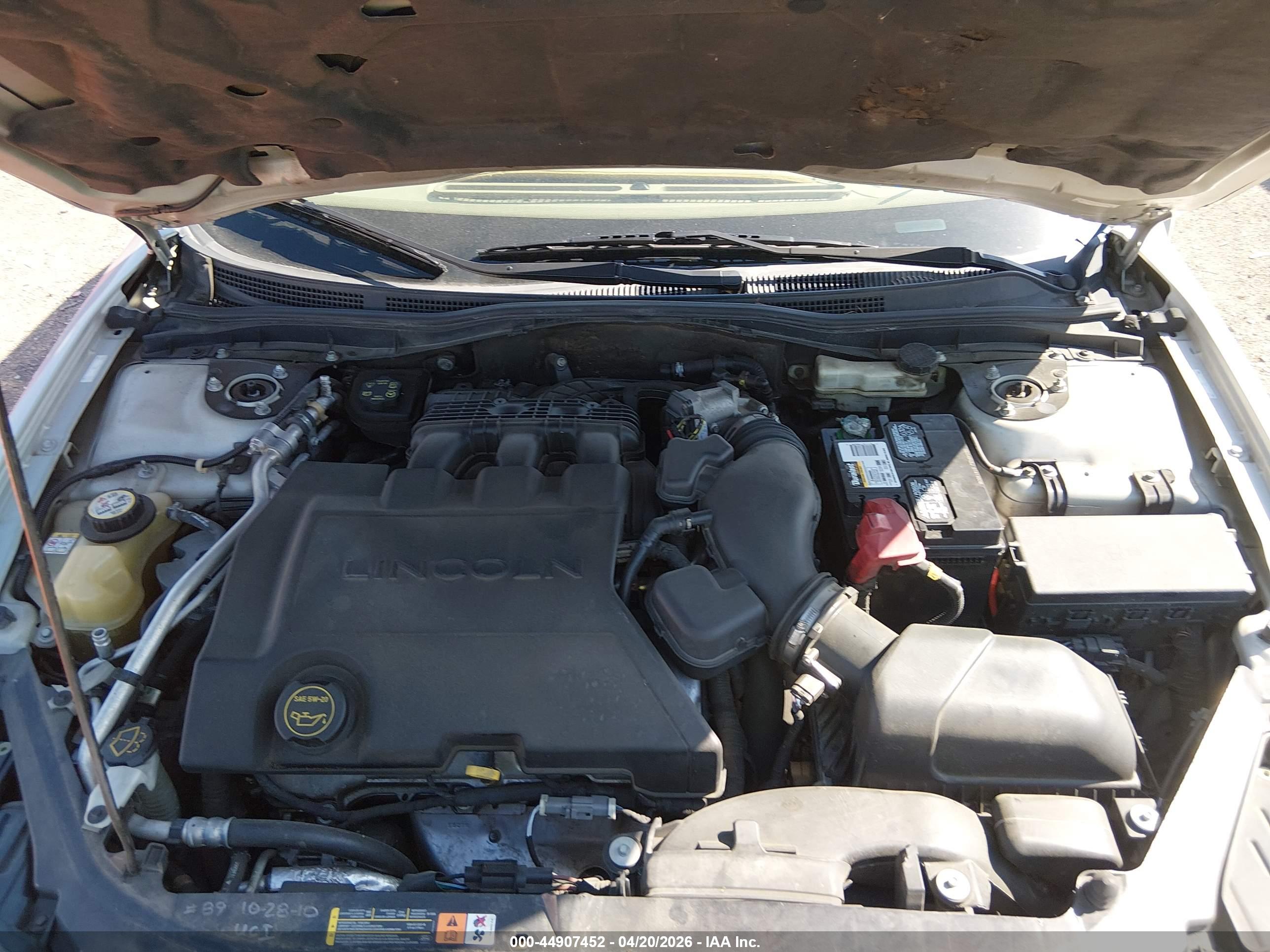 LINCOLN MKZ image 10