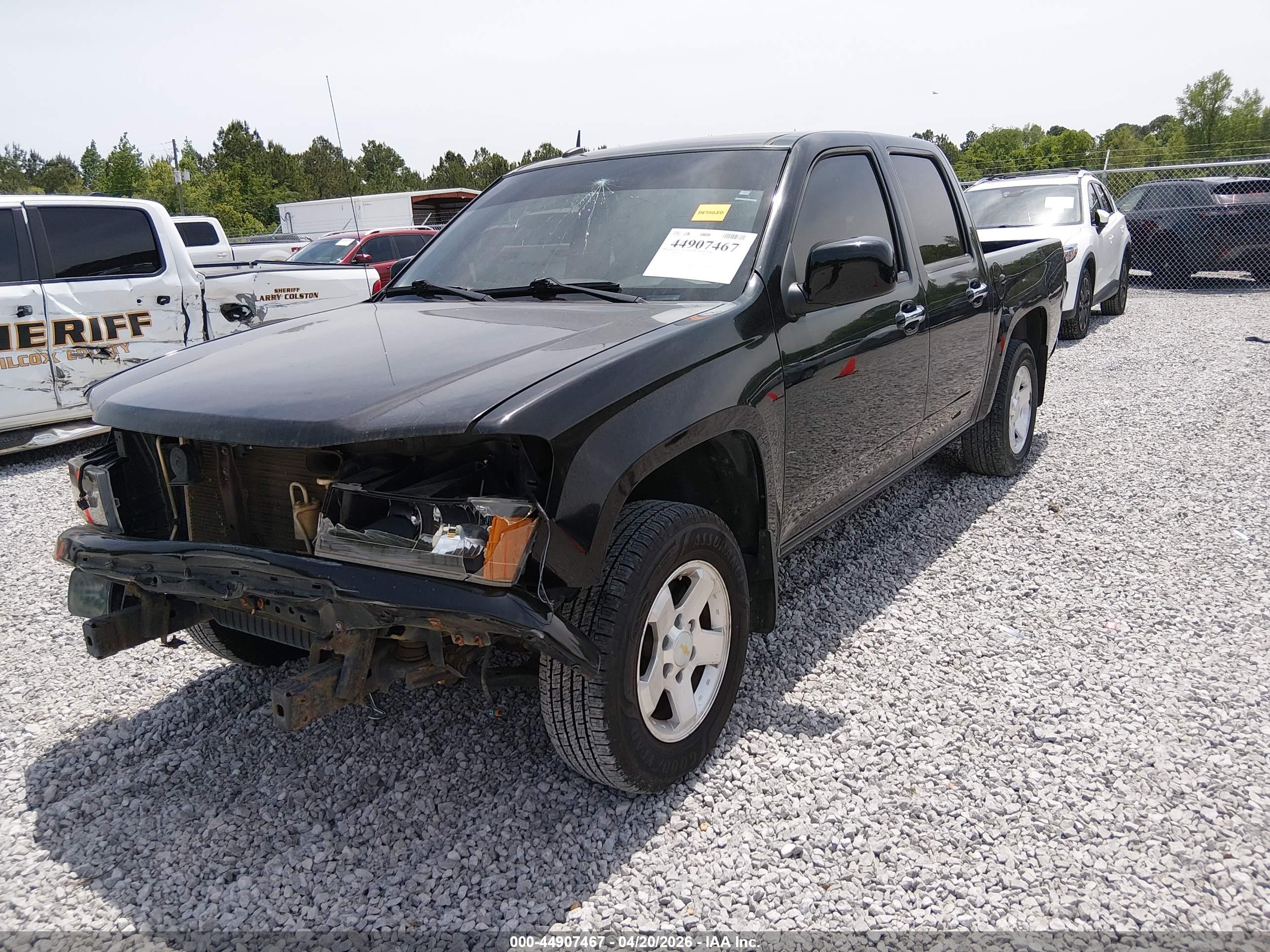 CHEVROLET COLORADO image 2