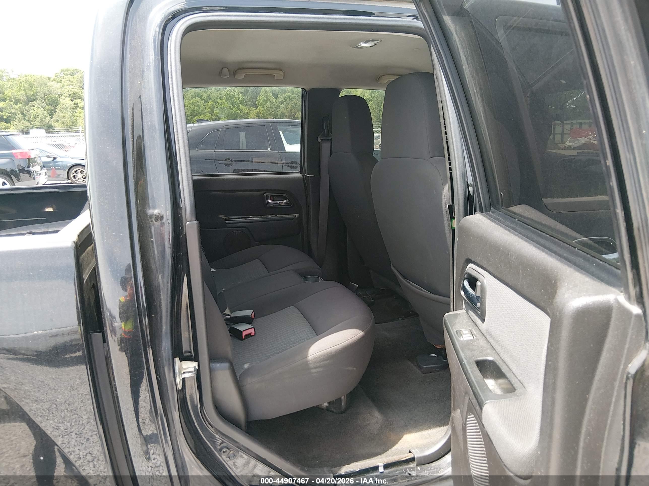 CHEVROLET COLORADO image 8