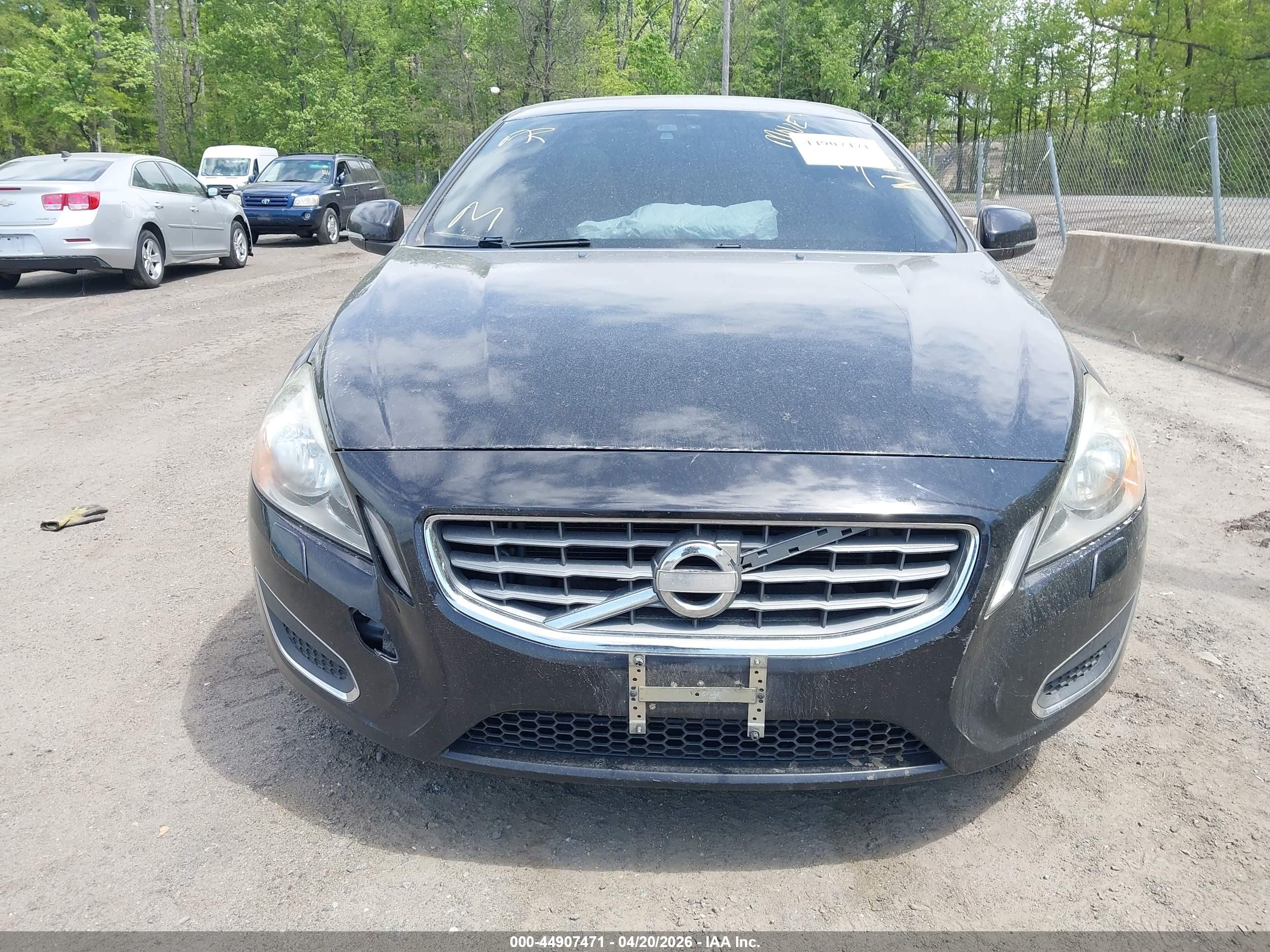 VOLVO S60 image 6