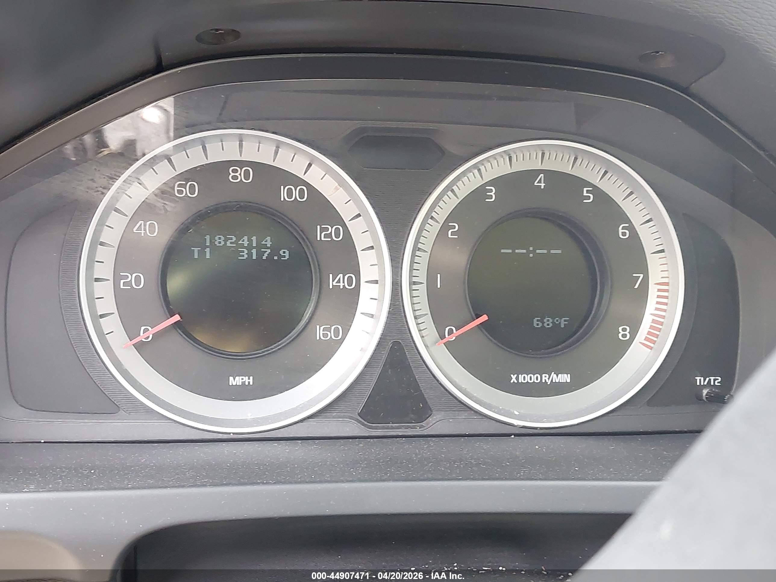VOLVO S60 image 7