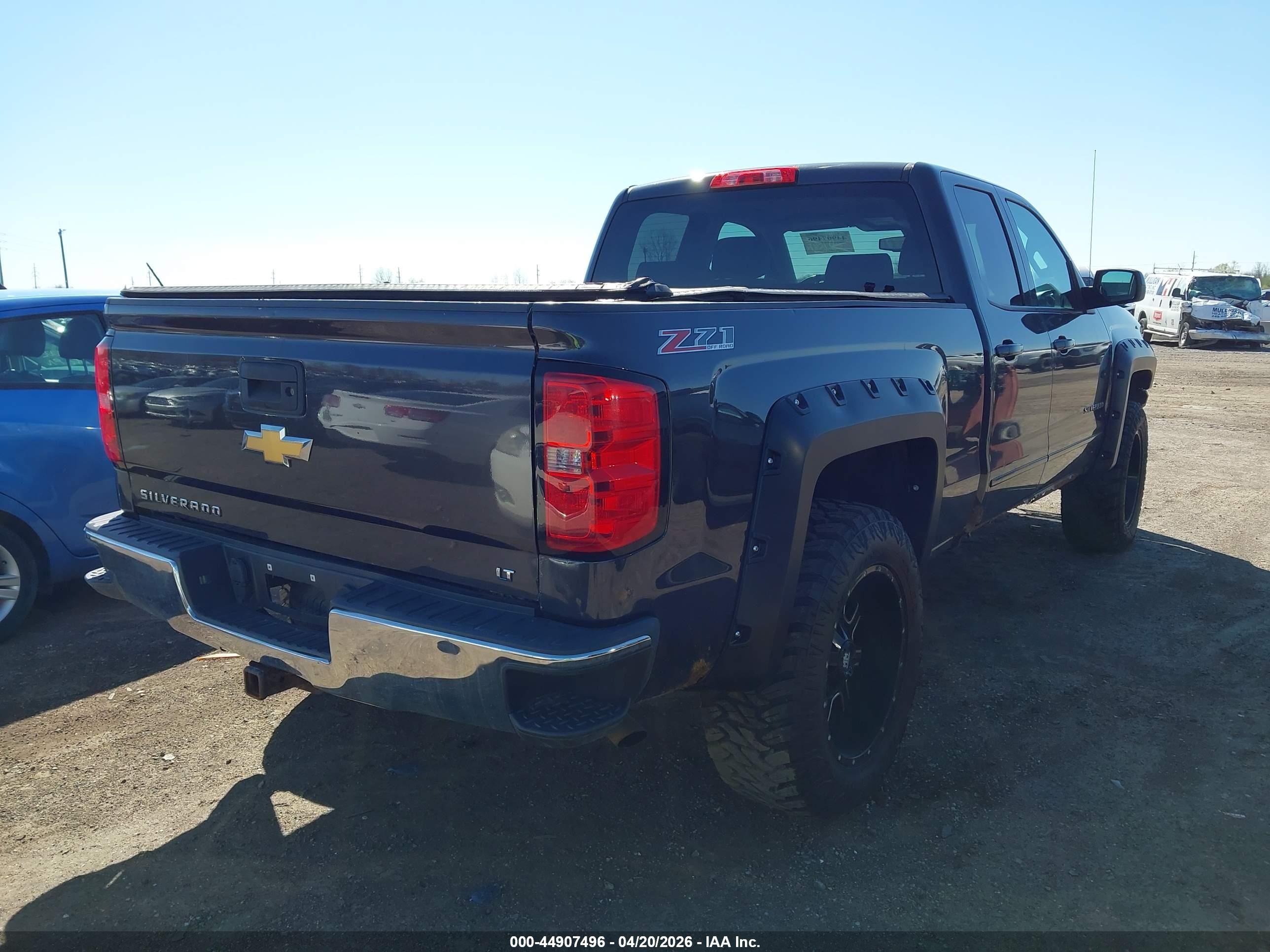 CHEVROLET SILVERADO image 4