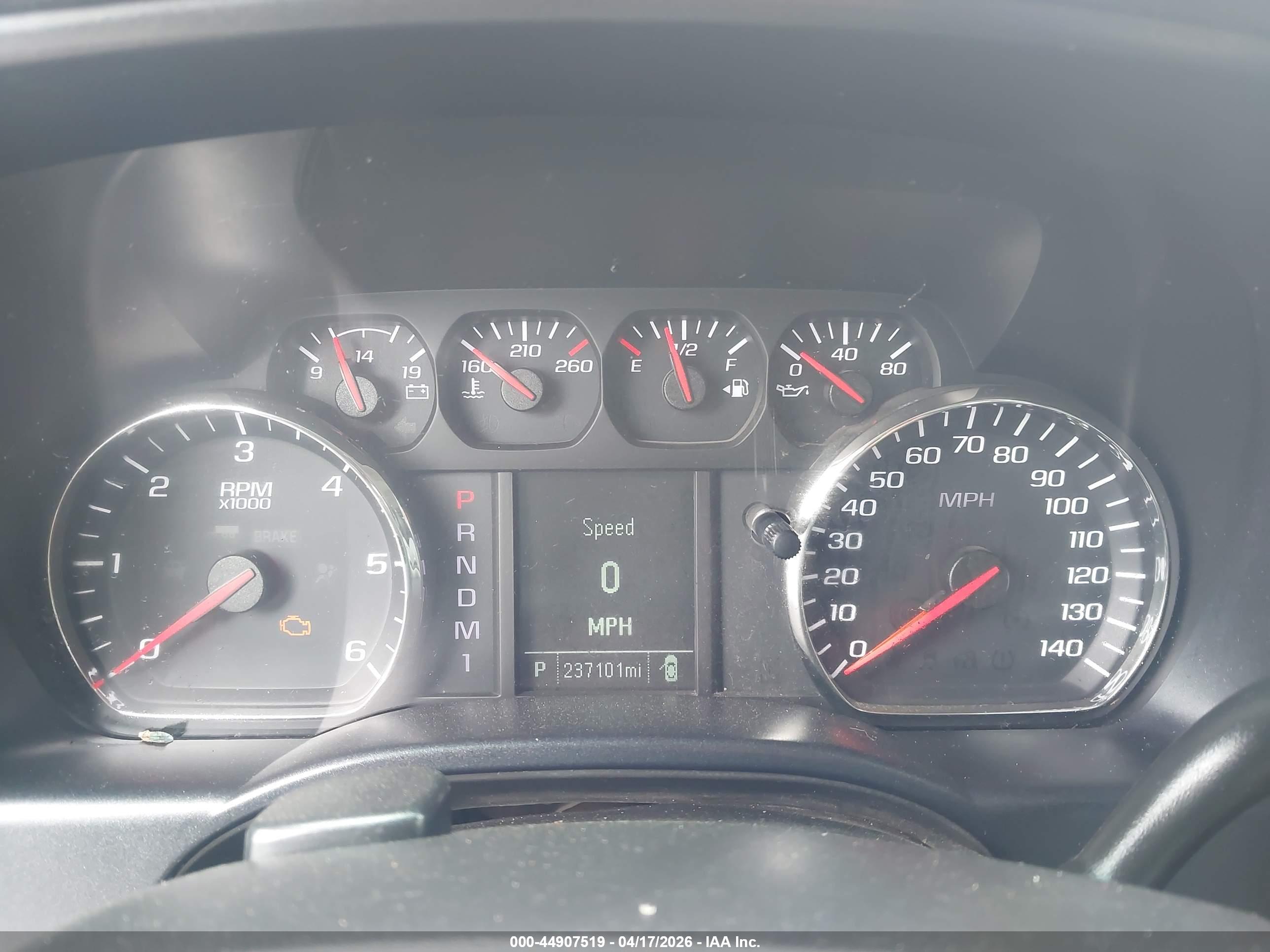 CHEVROLET SILVERADO image 6