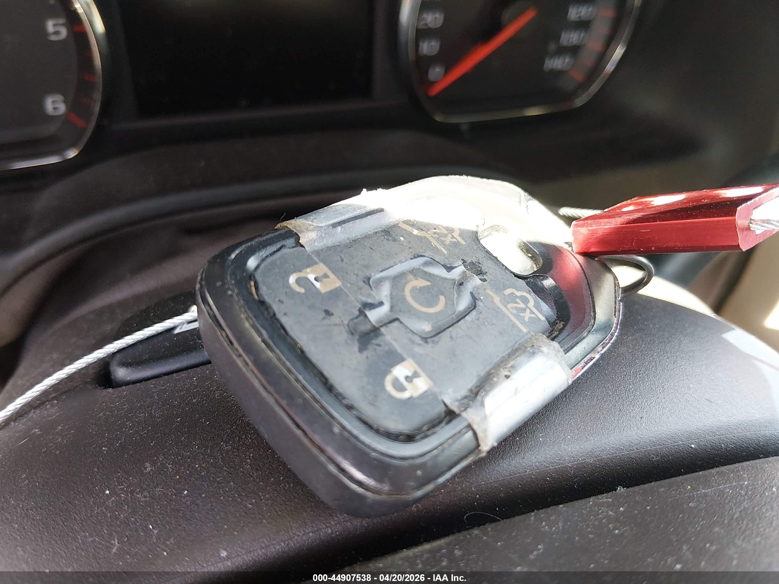 GMC YUKON image 11