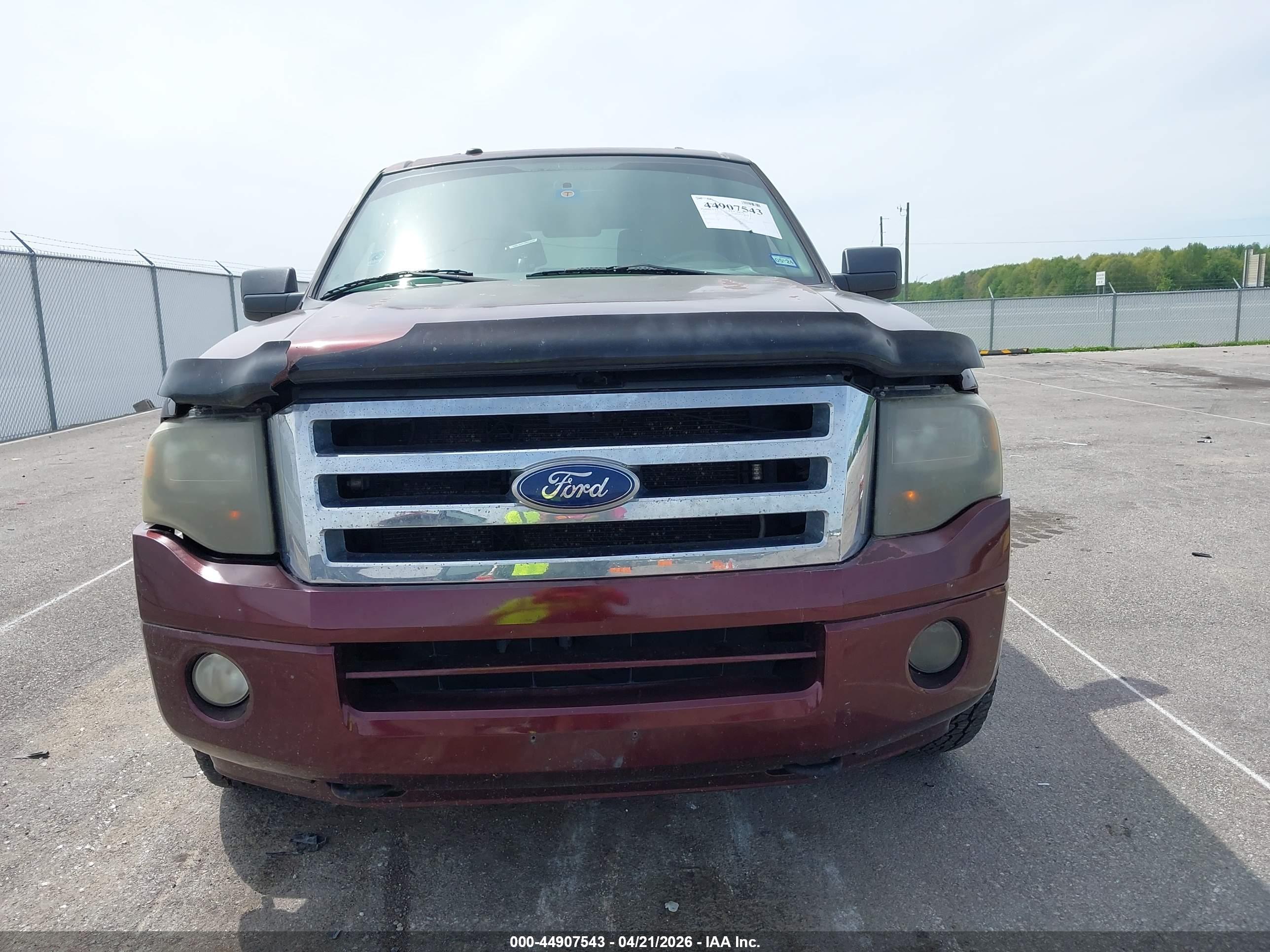 FORD EXPEDITION image 6