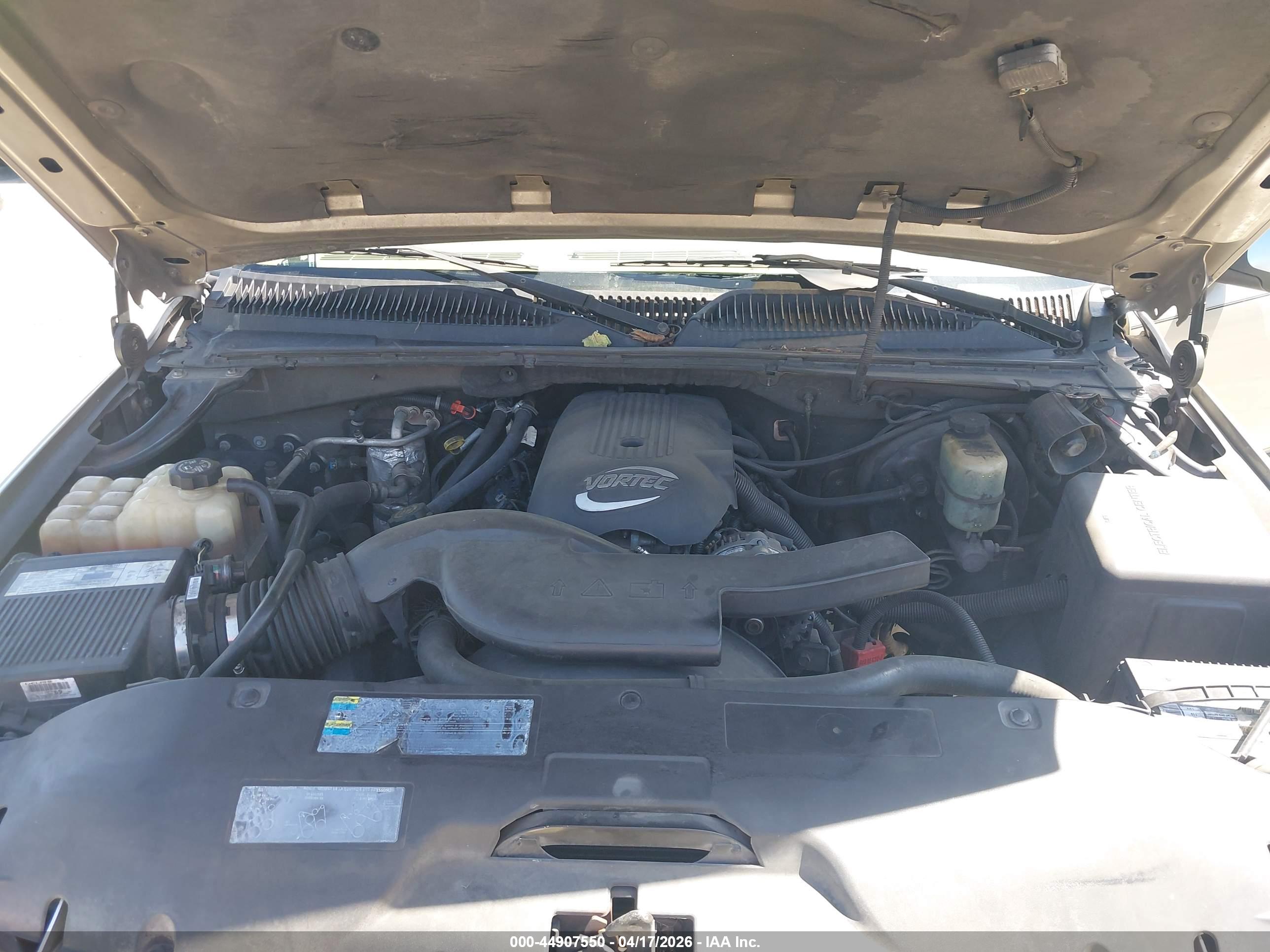 CHEVROLET TAHOE image 10