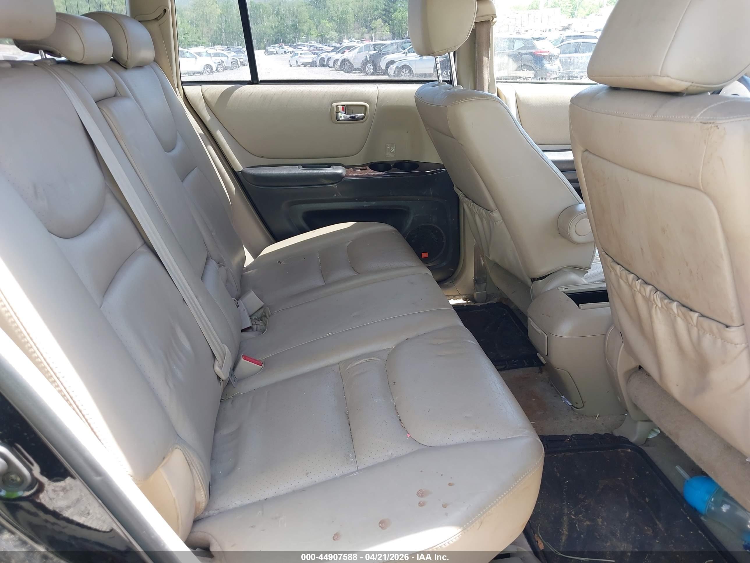 TOYOTA HIGHLANDER image 8
