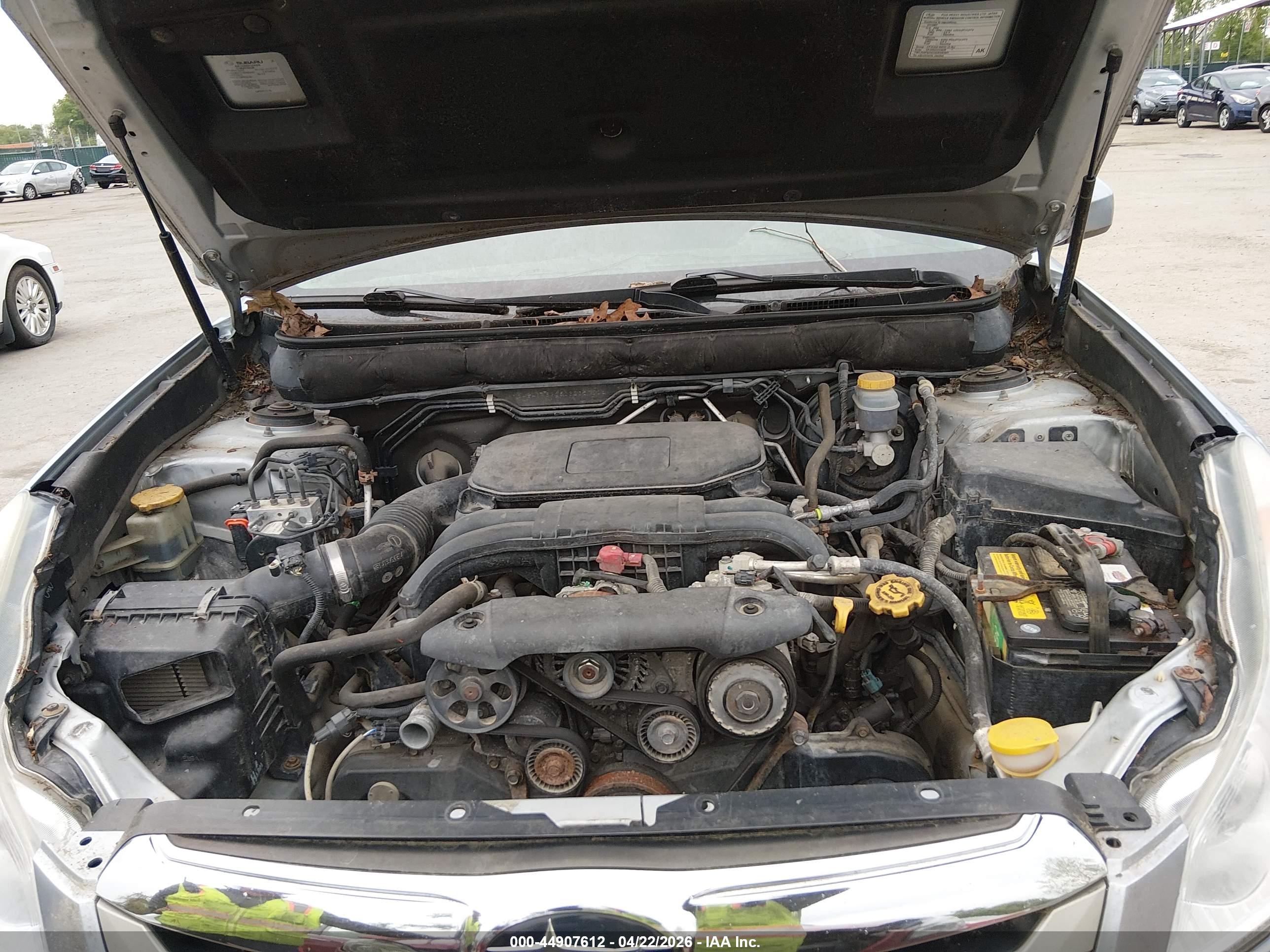 SUBARU OUTBACK image 10