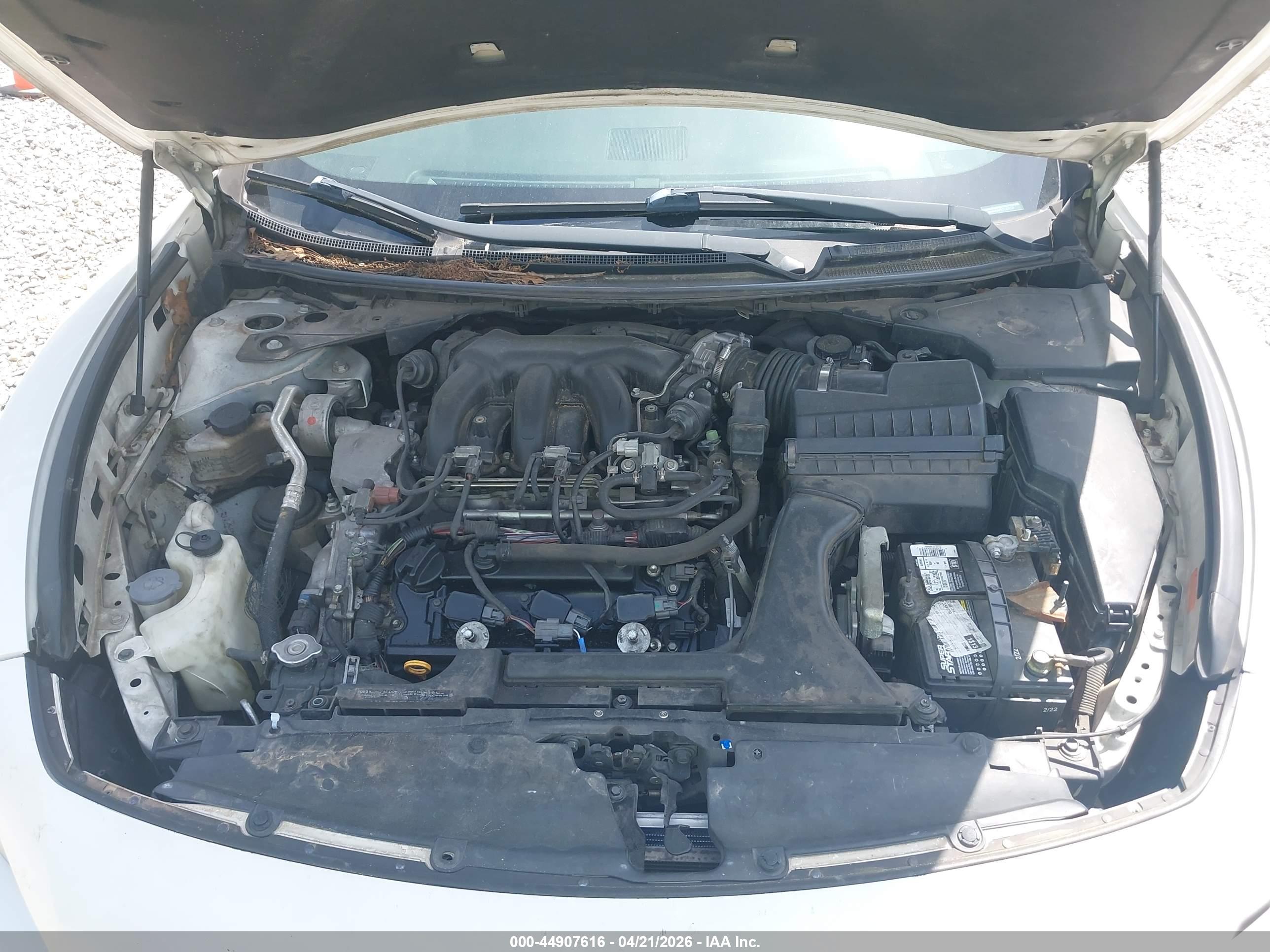 NISSAN MAXIMA image 10