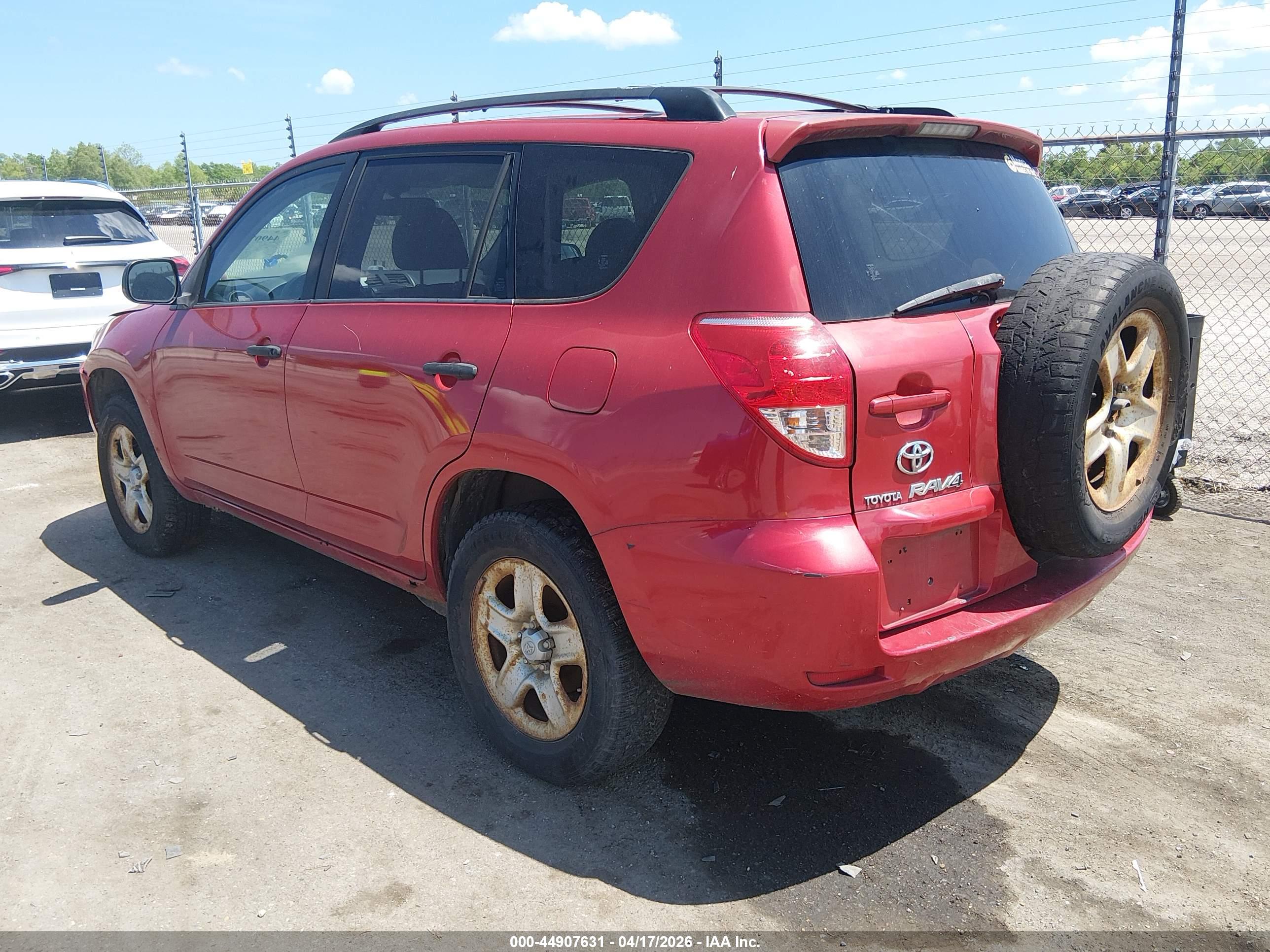 TOYOTA RAV4 image 3