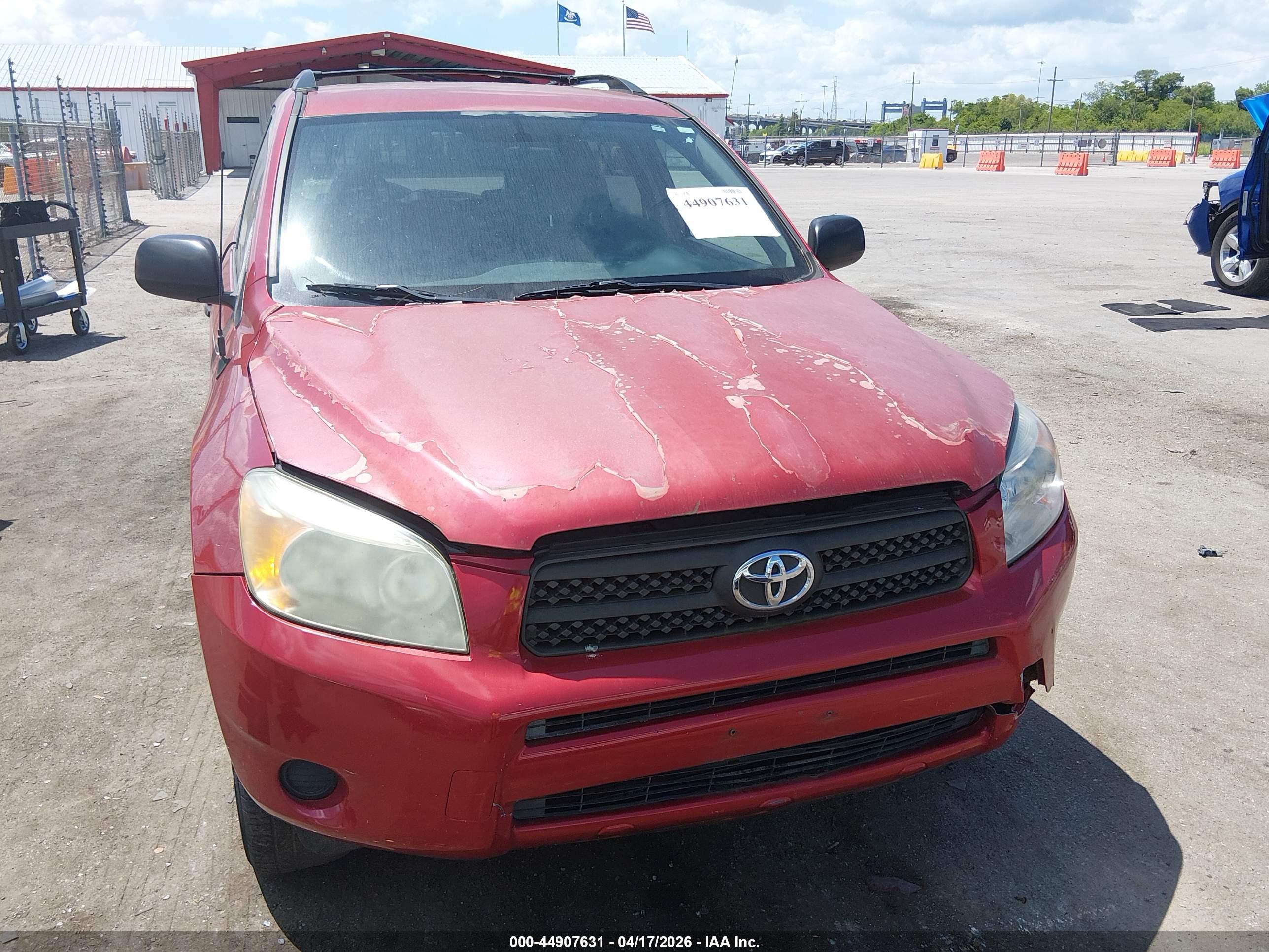 TOYOTA RAV4 image 6
