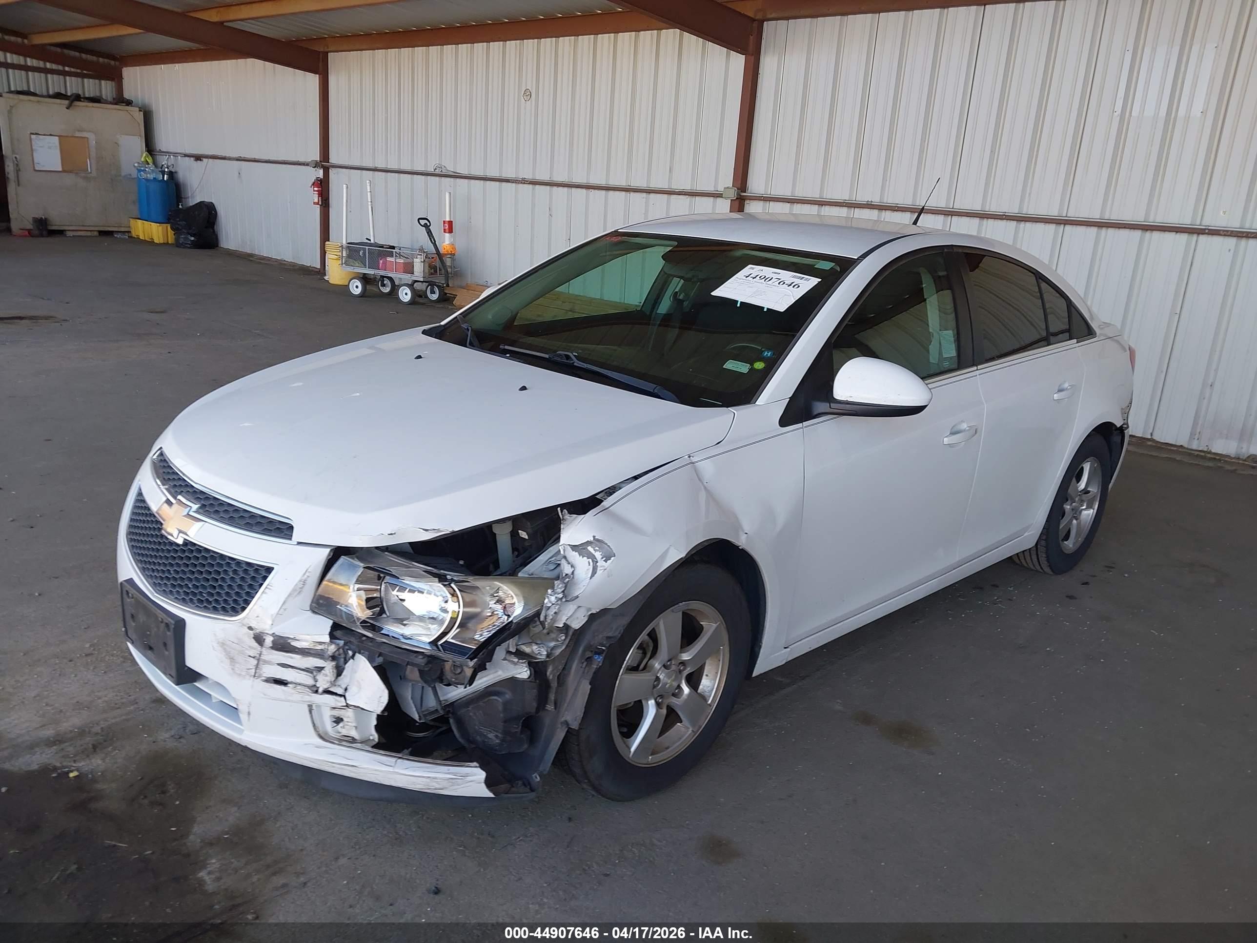 CHEVROLET CRUZE image 2