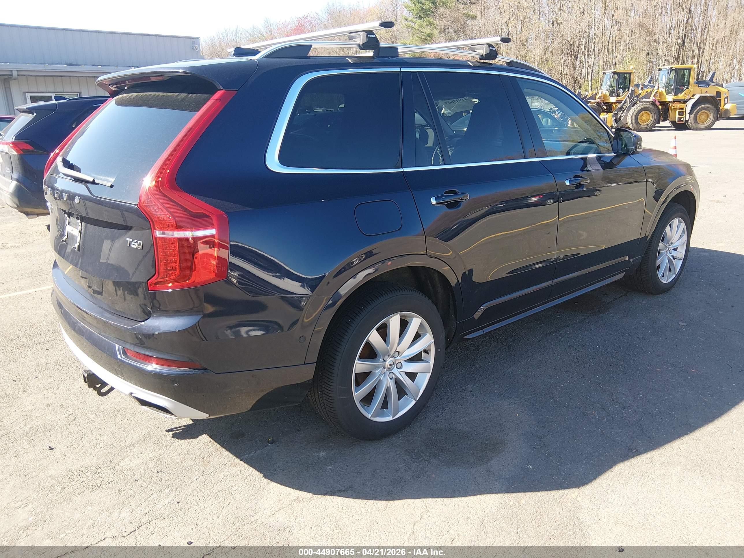 VOLVO XC90 image 4