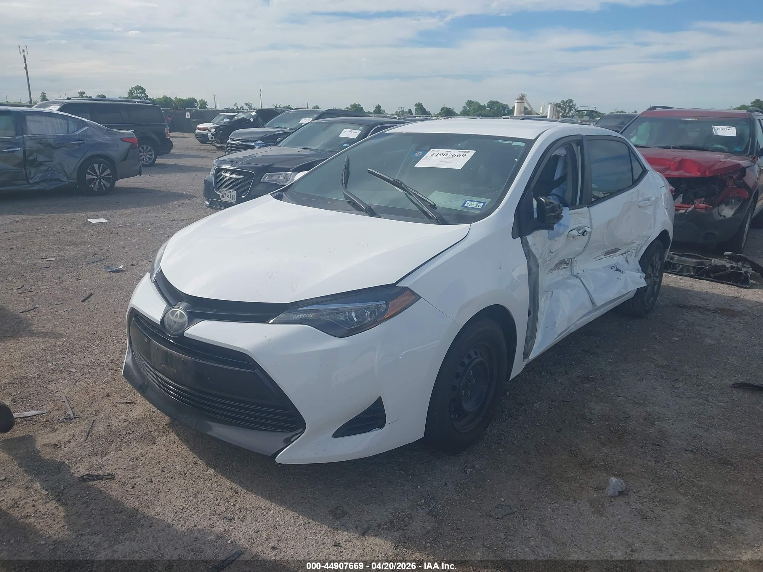 TOYOTA COROLLA image 2