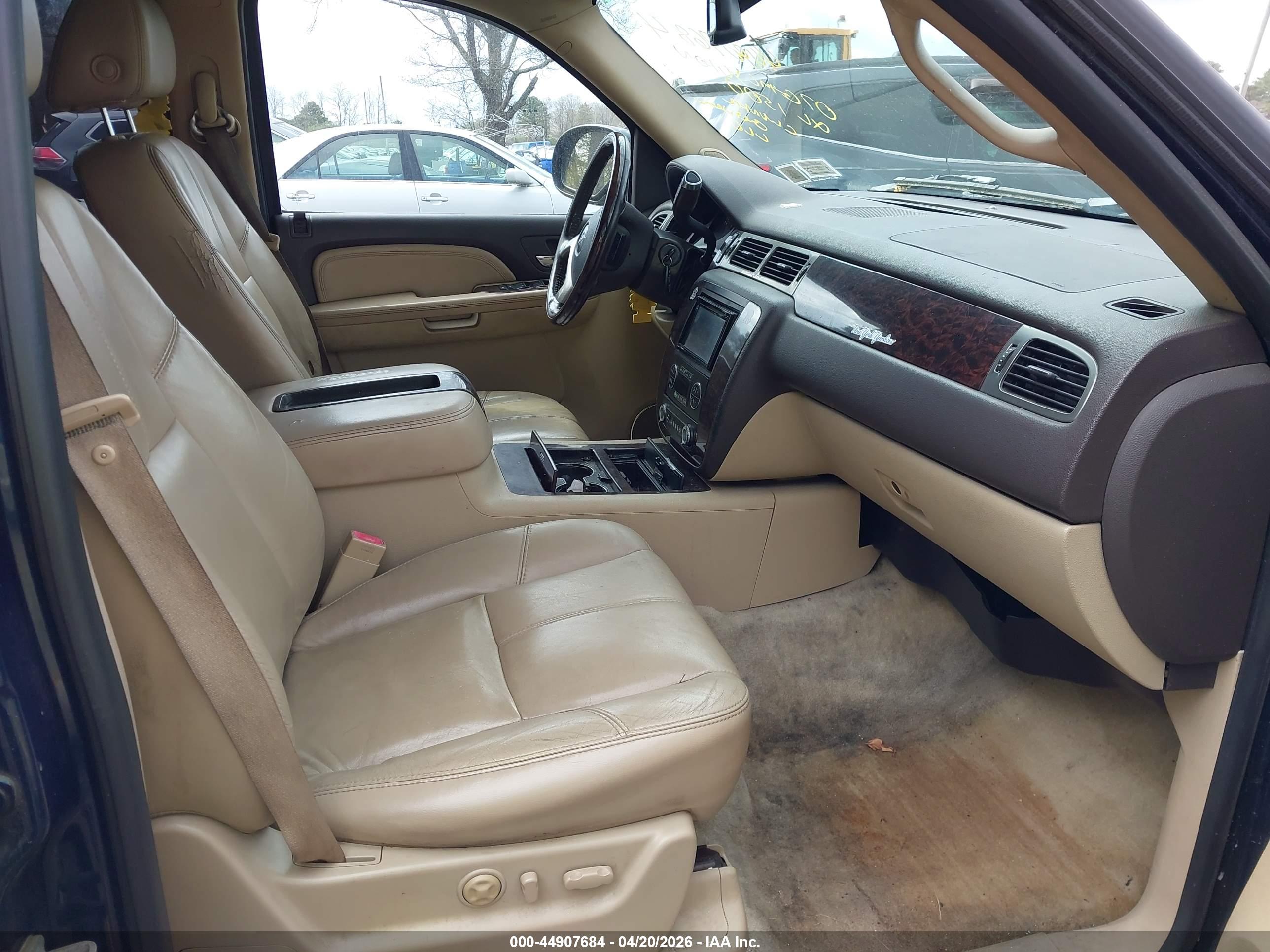 GMC YUKON image 5