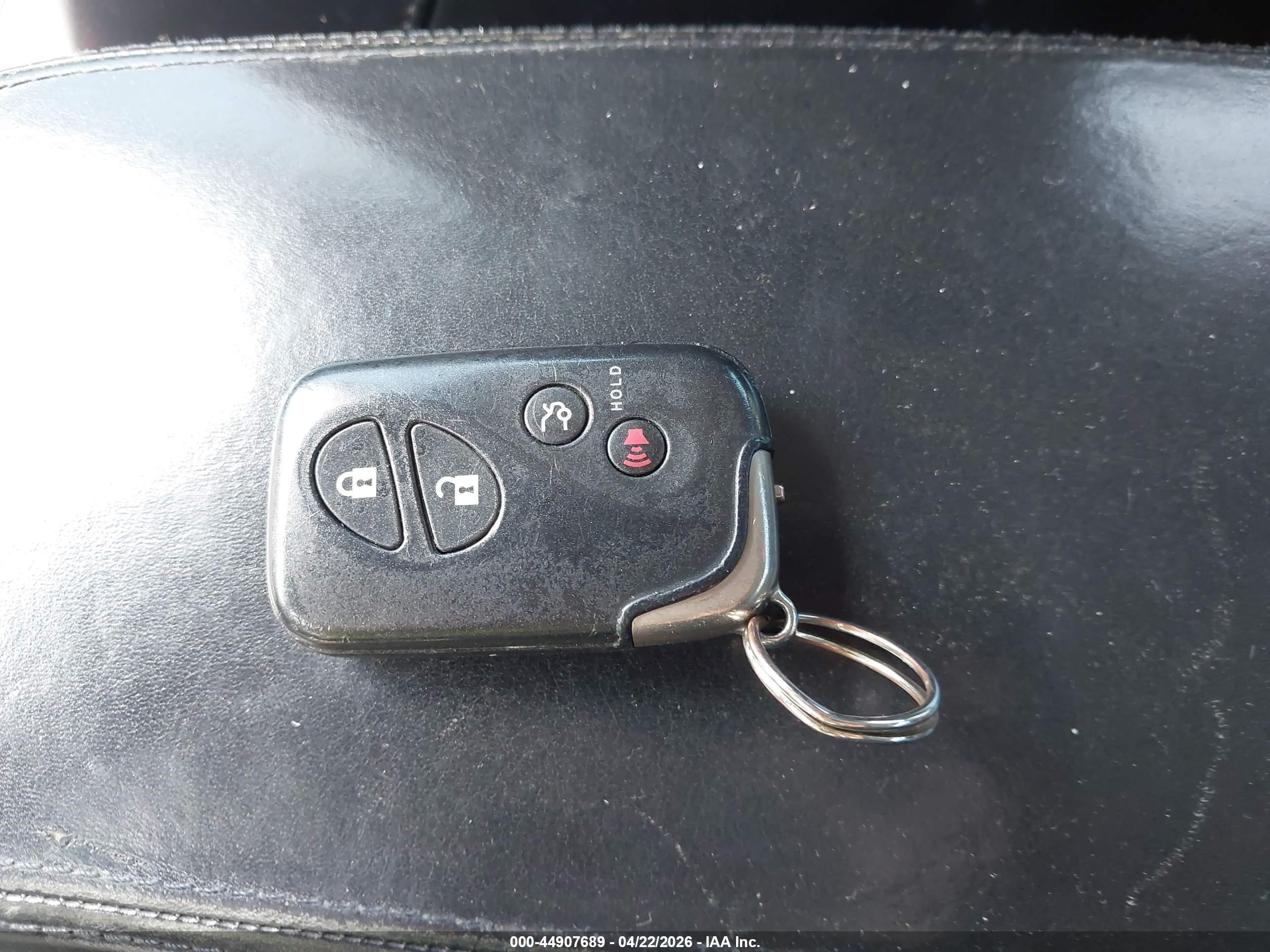 LEXUS IS image 11