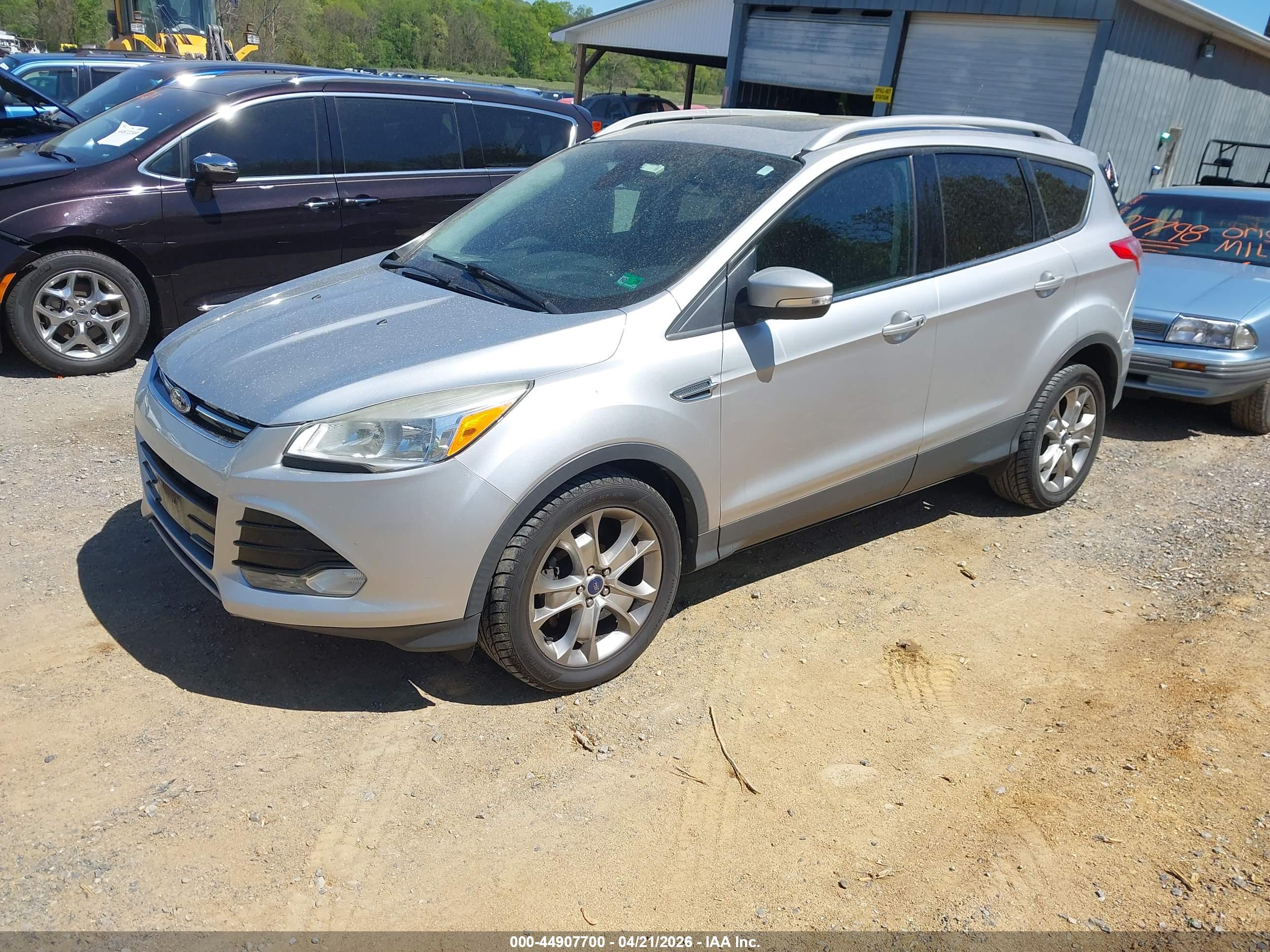FORD ESCAPE image 2