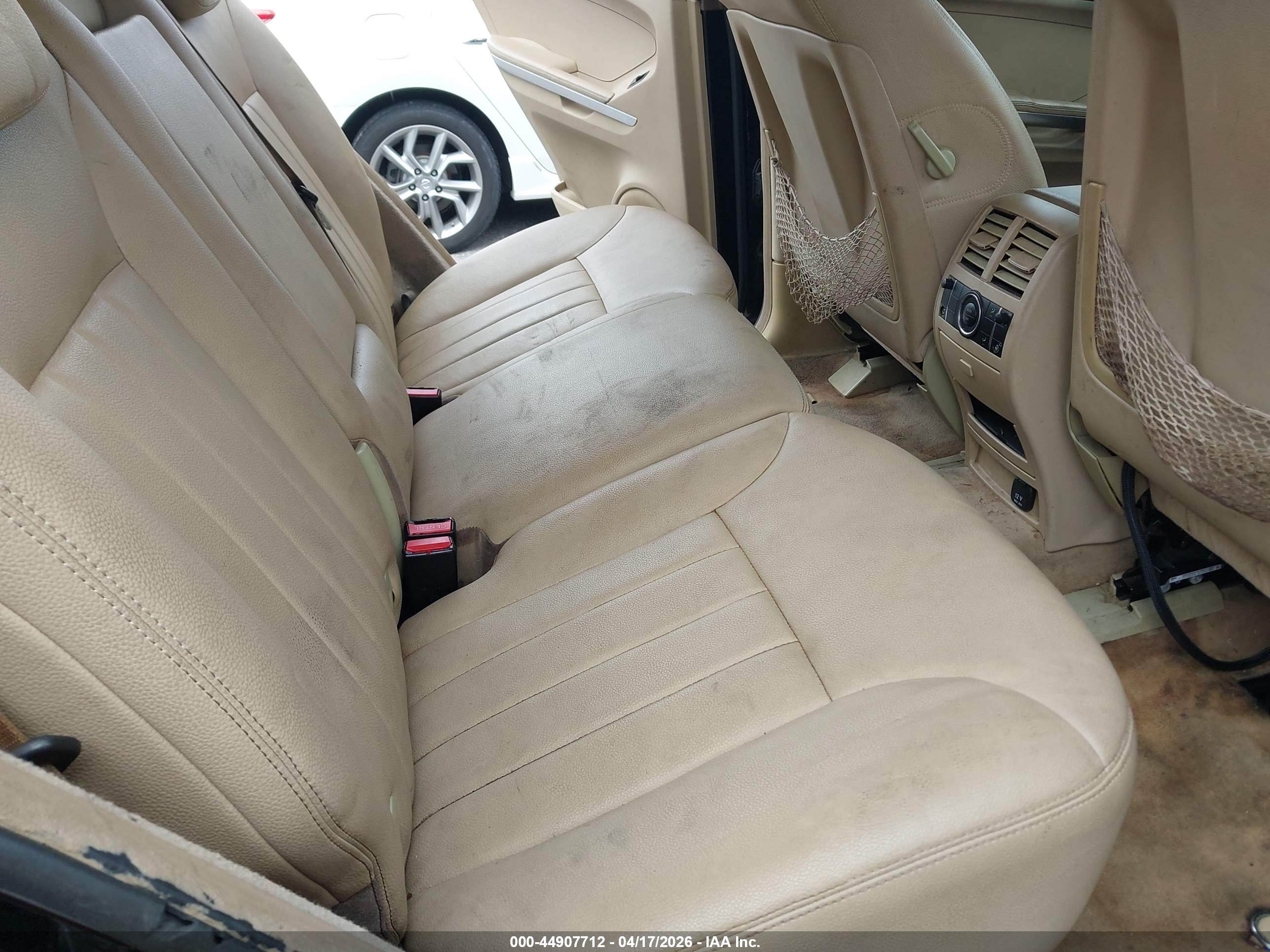 MERCEDES-BENZ ML image 8
