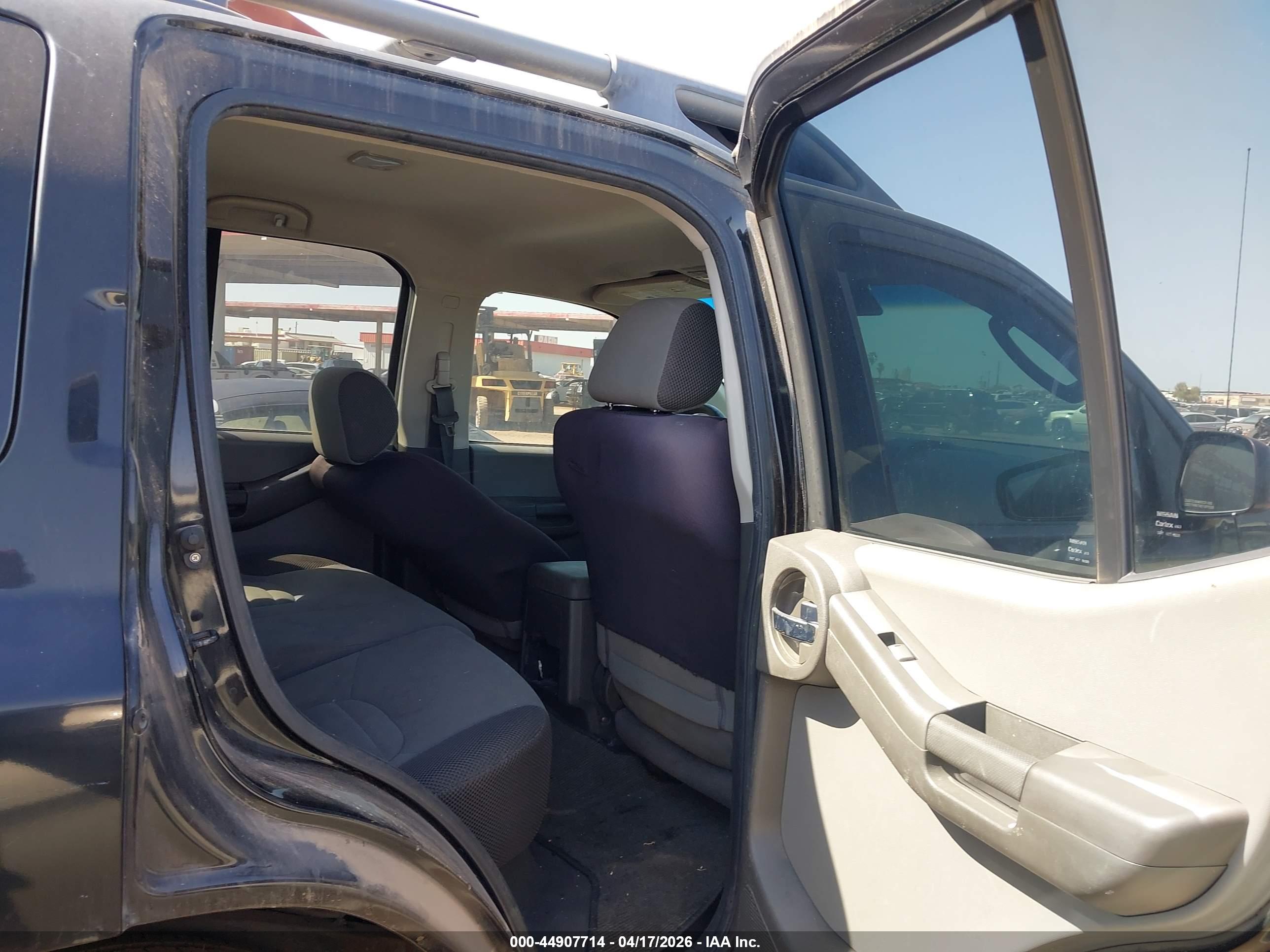 NISSAN XTERRA image 8