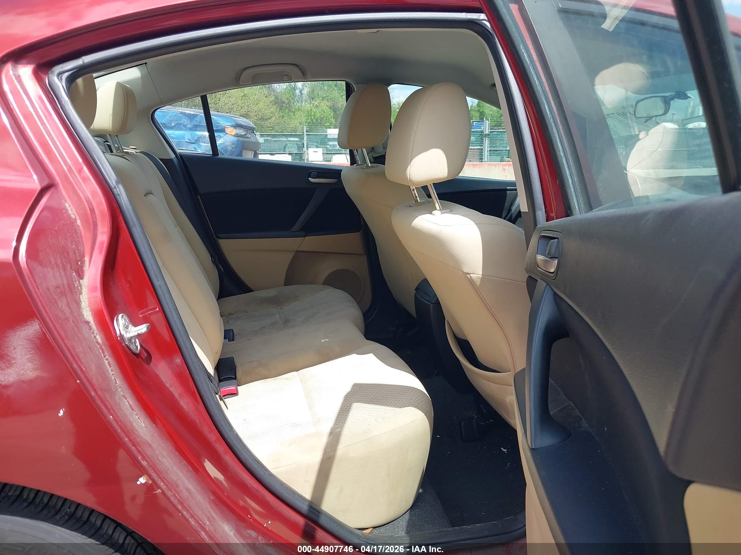 MAZDA MAZDA3 image 8
