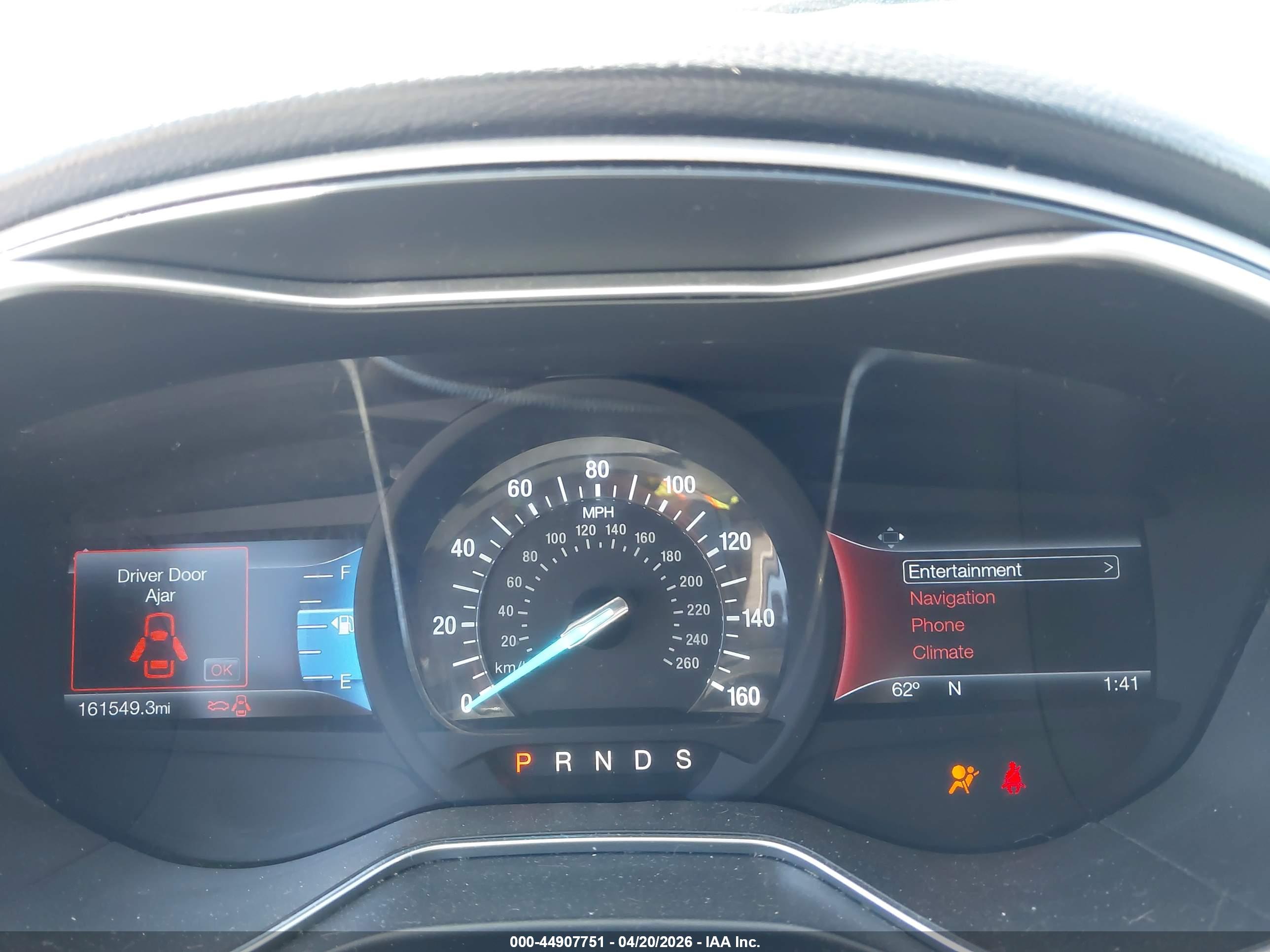 FORD FUSION image 7