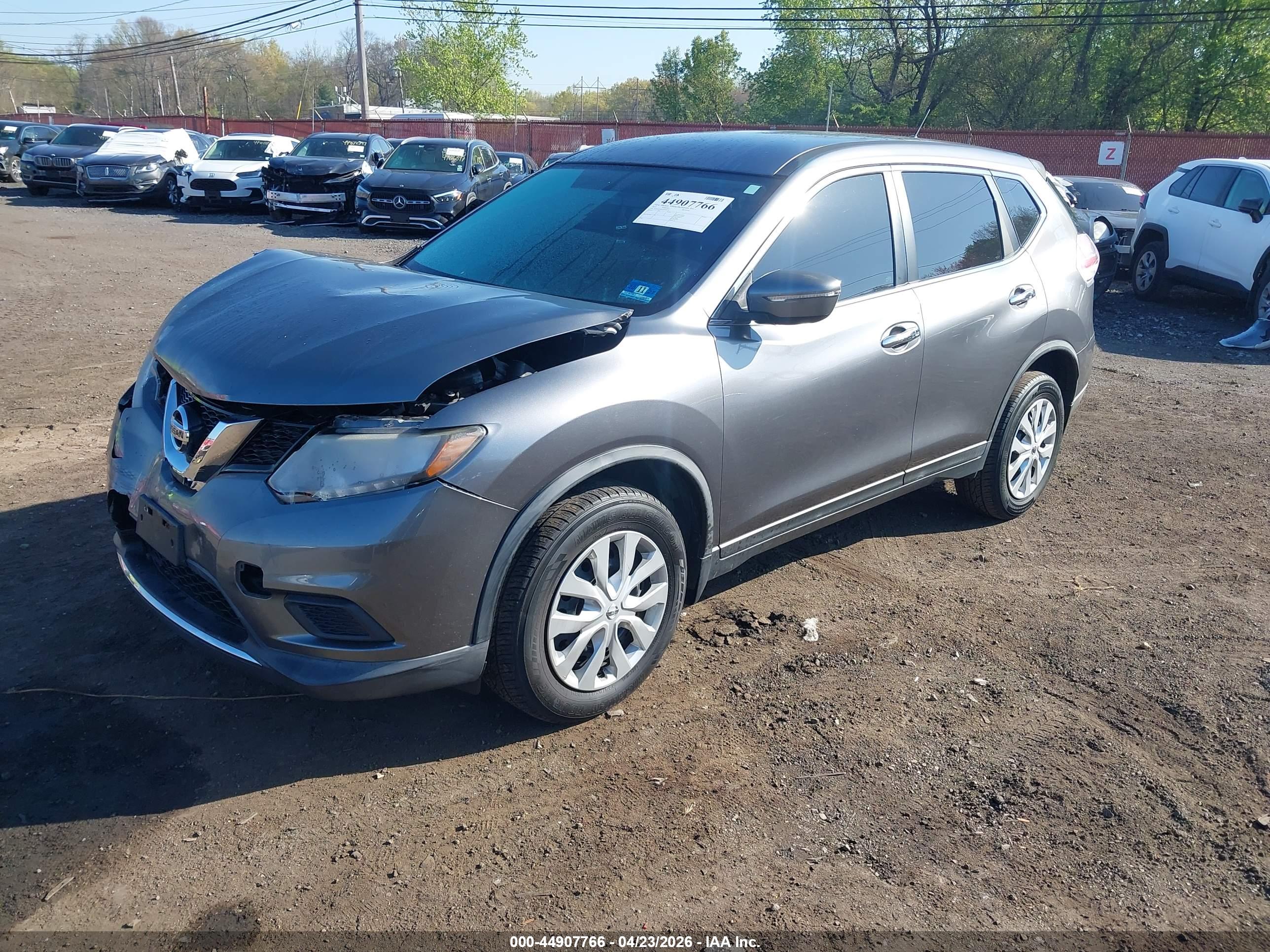 NISSAN ROGUE image 2