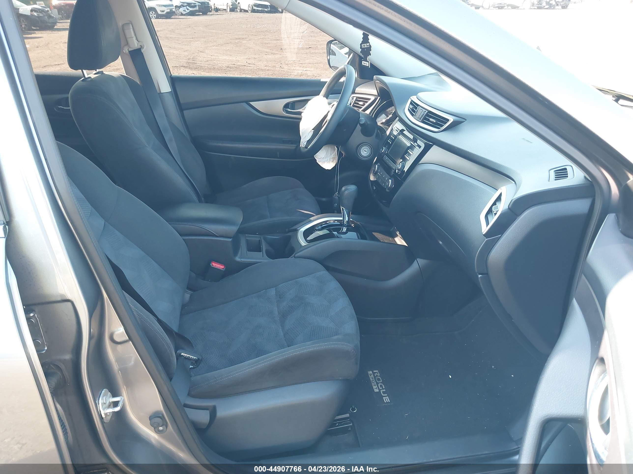 NISSAN ROGUE image 5