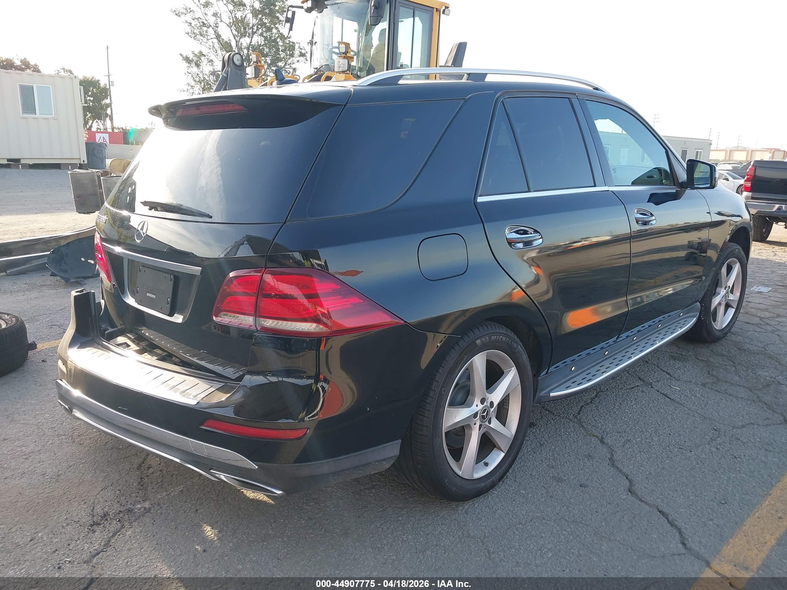 MERCEDES-BENZ GLE image 4