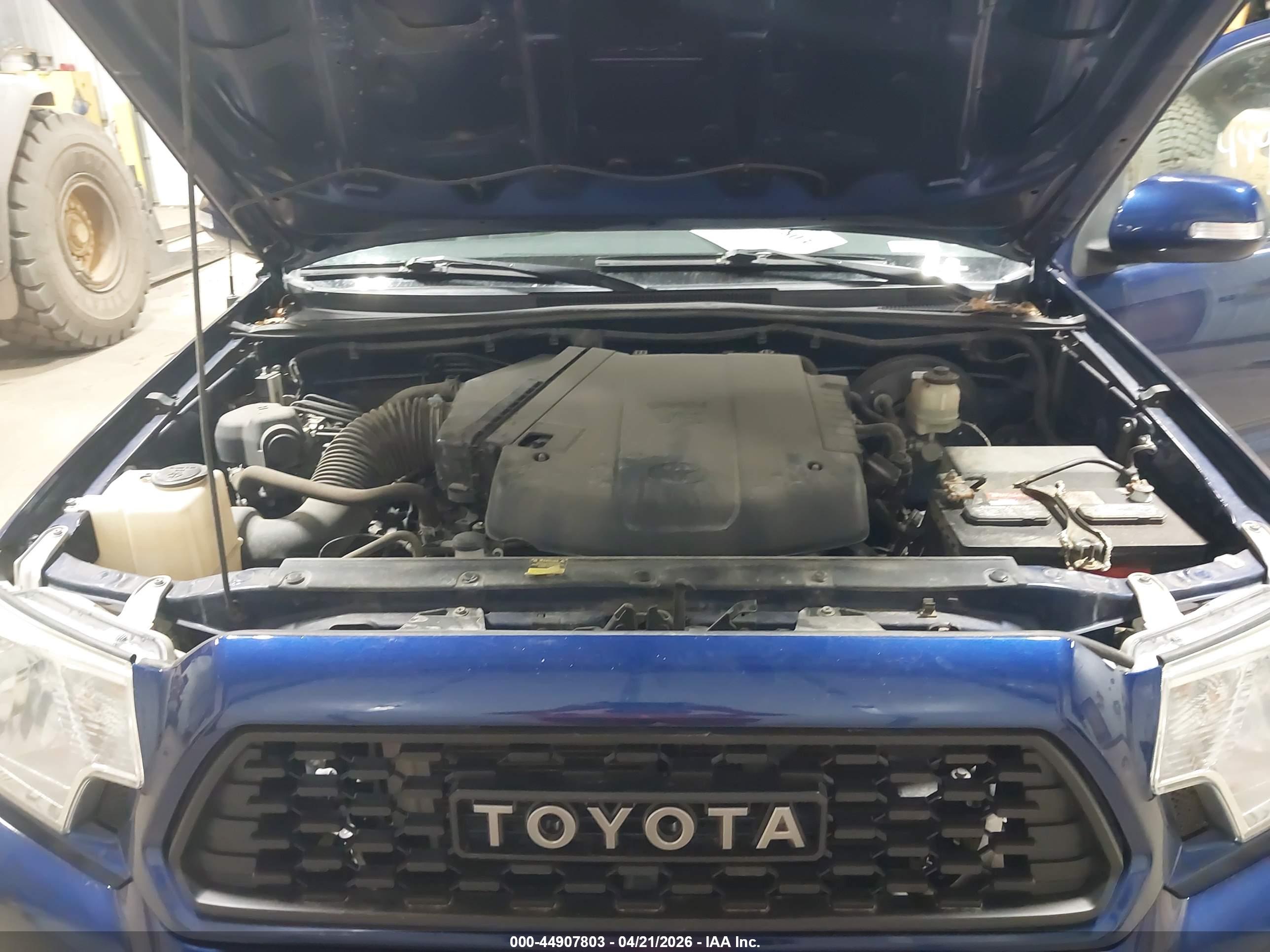 TOYOTA TACOMA image 10