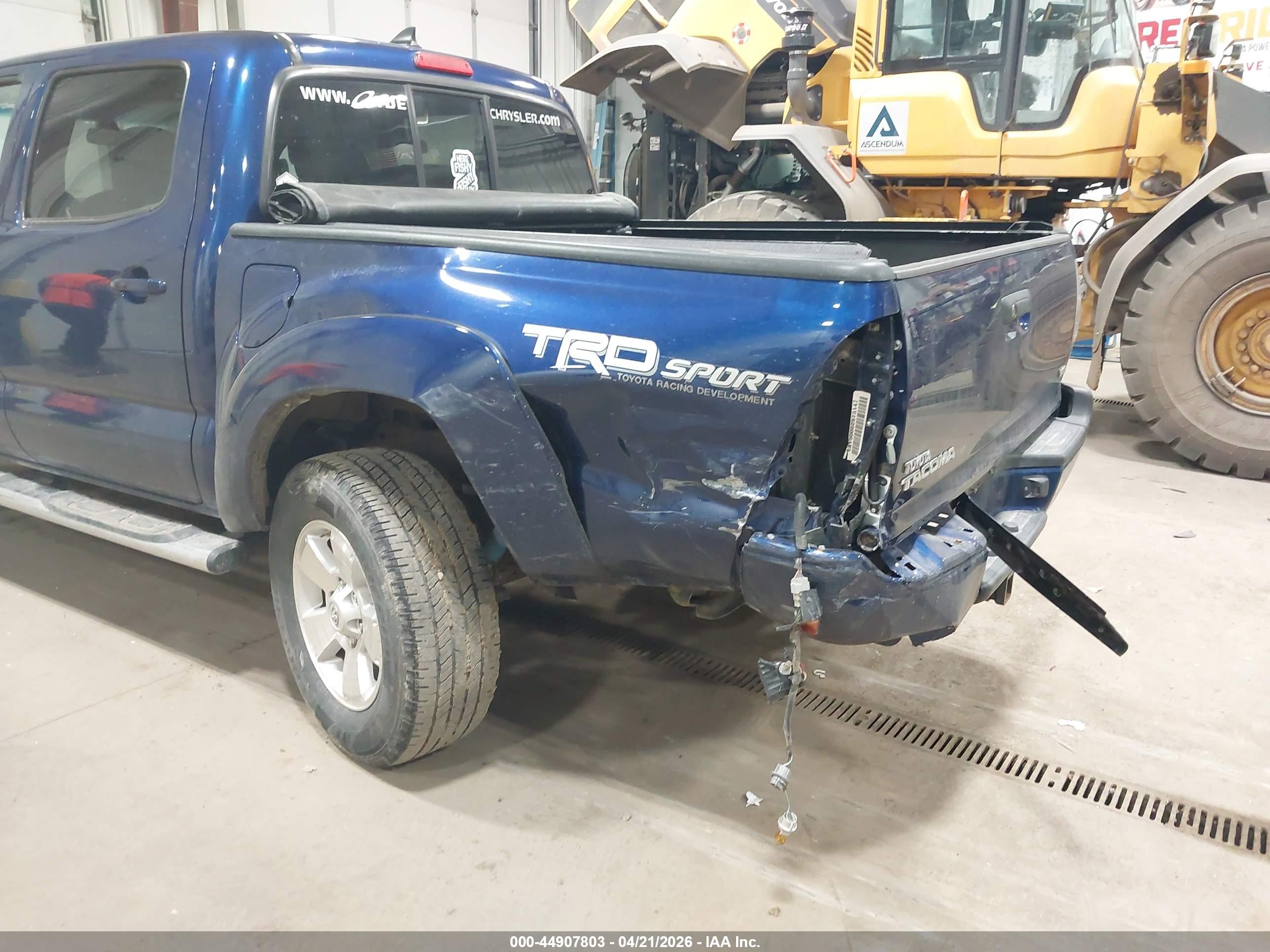 TOYOTA TACOMA image 6
