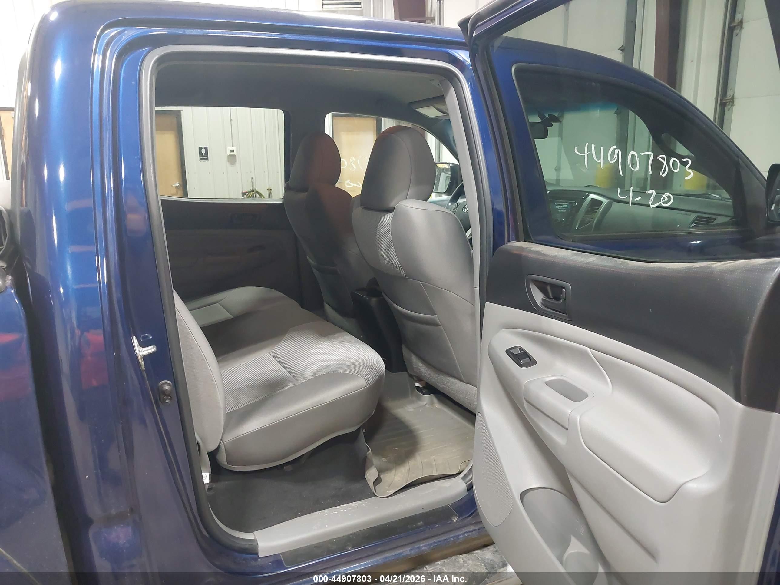 TOYOTA TACOMA image 8