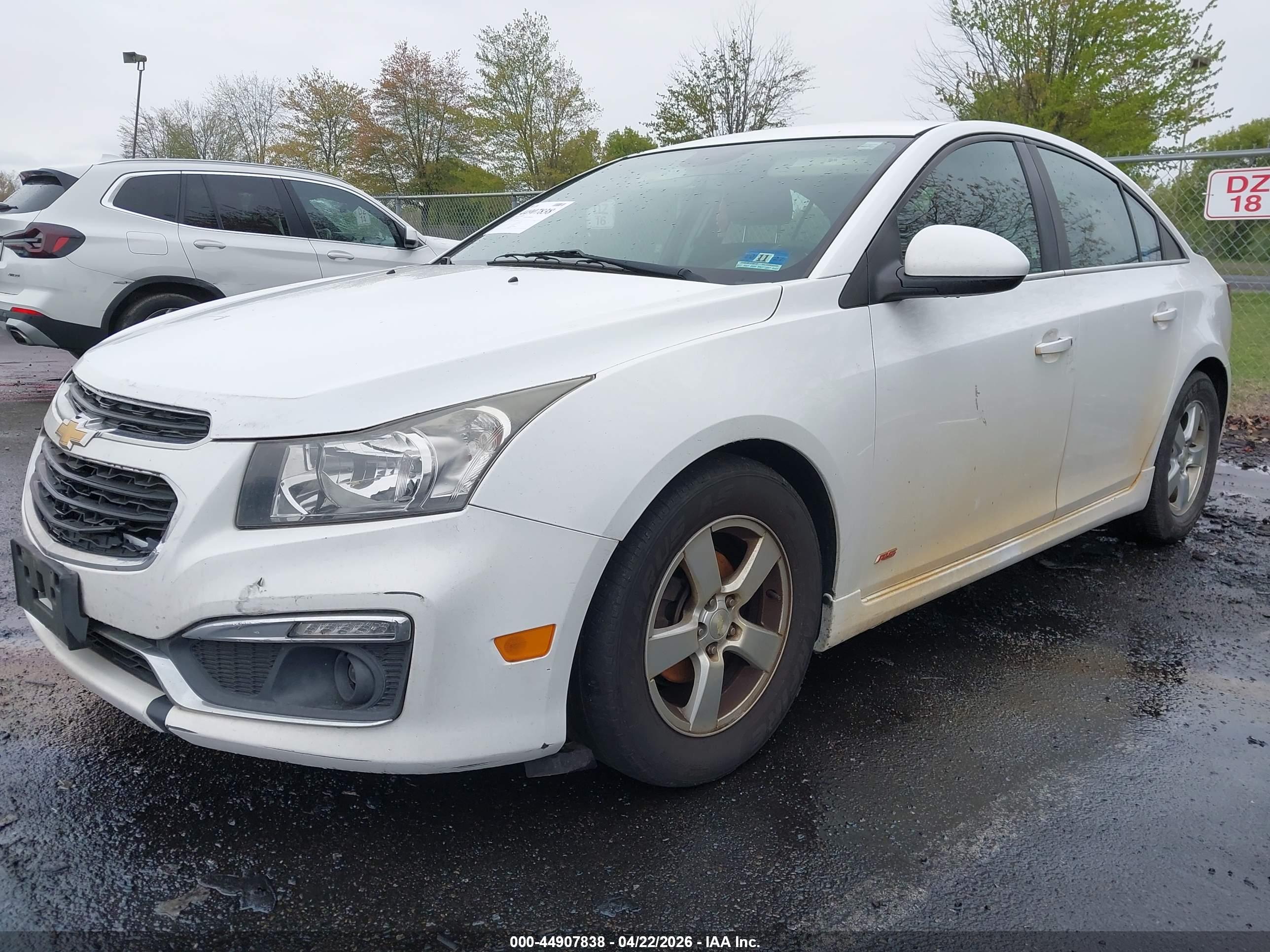 CHEVROLET CRUZE image 2
