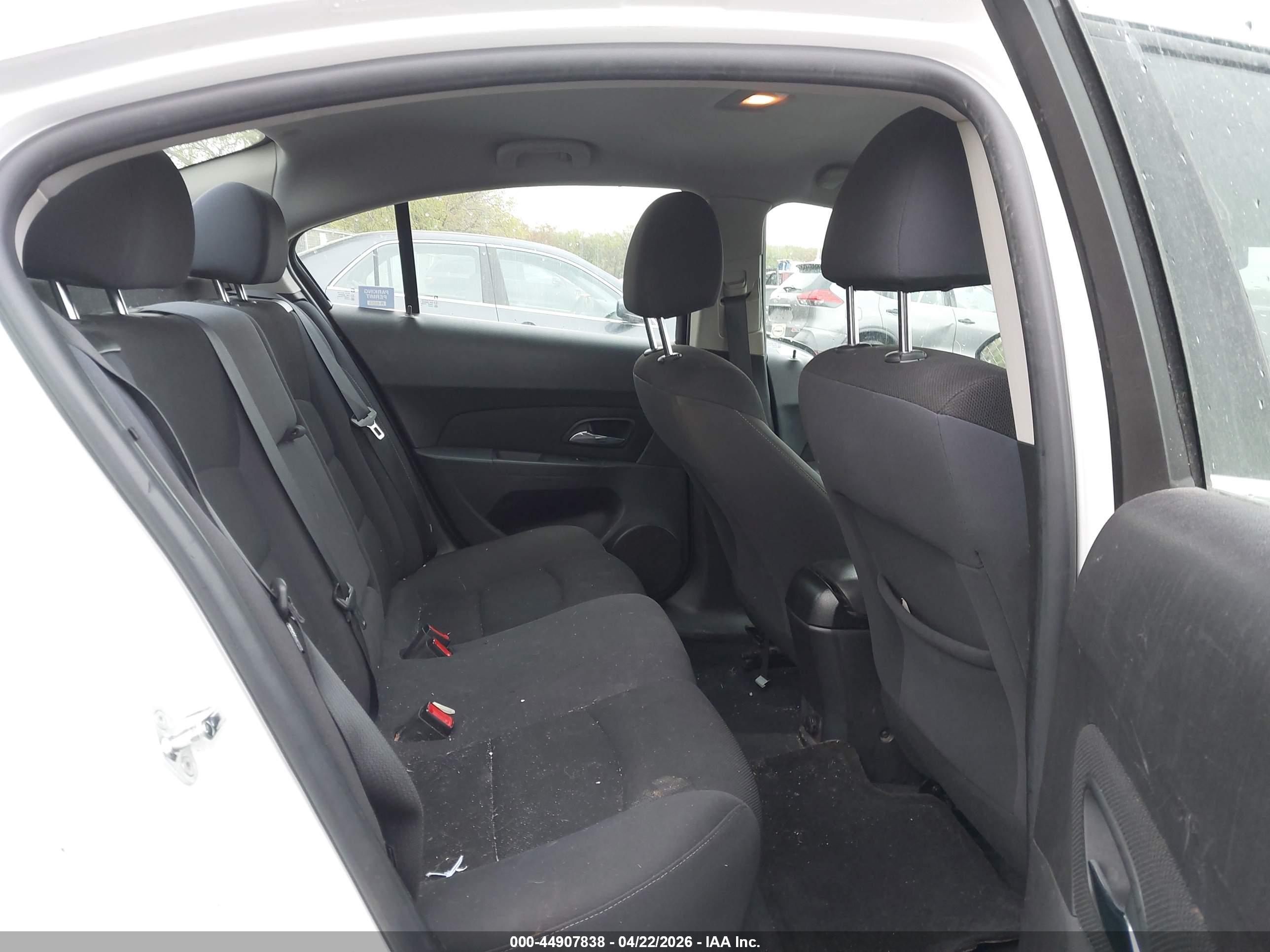 CHEVROLET CRUZE image 8