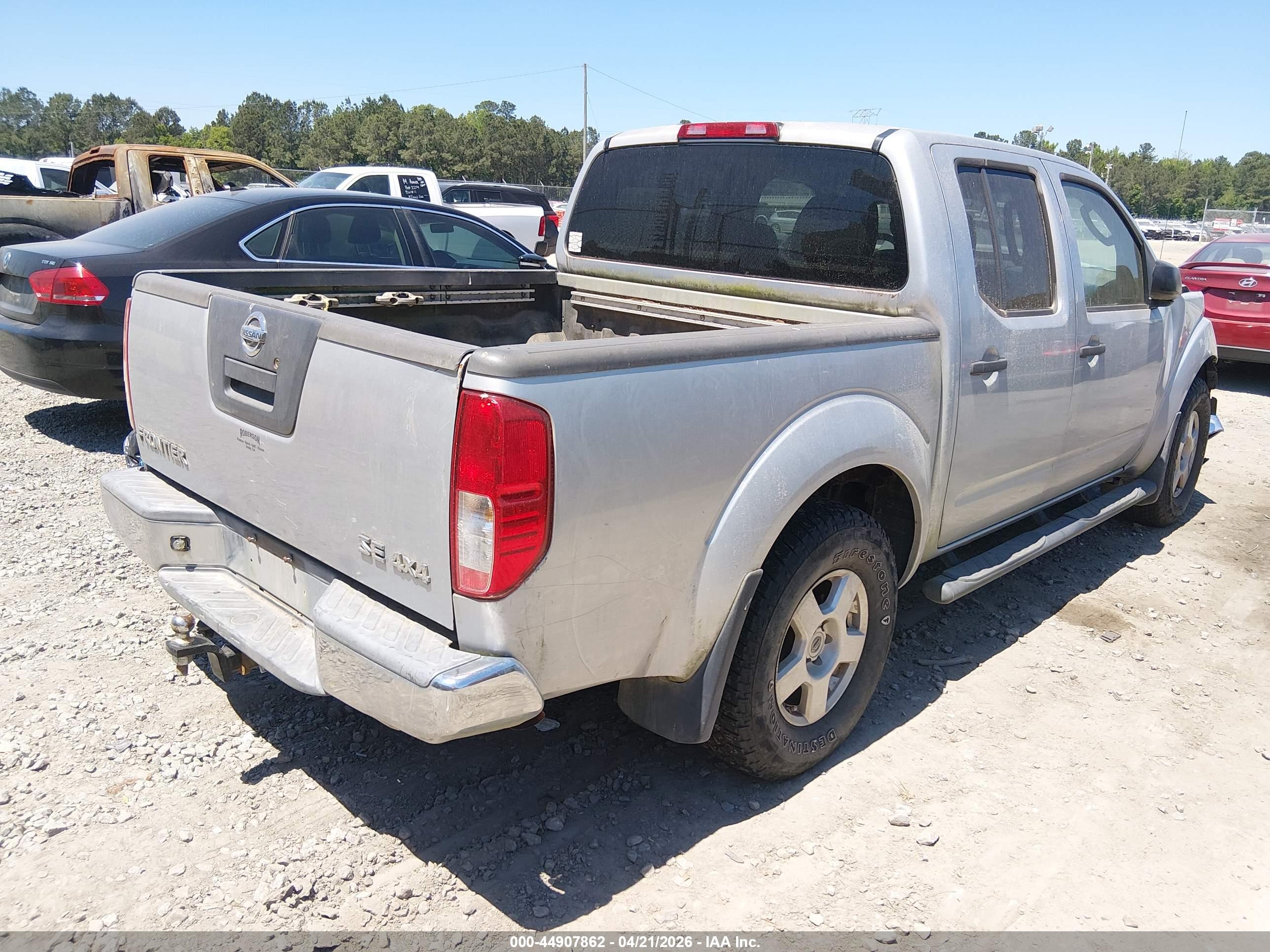 NISSAN FRONTIER image 4