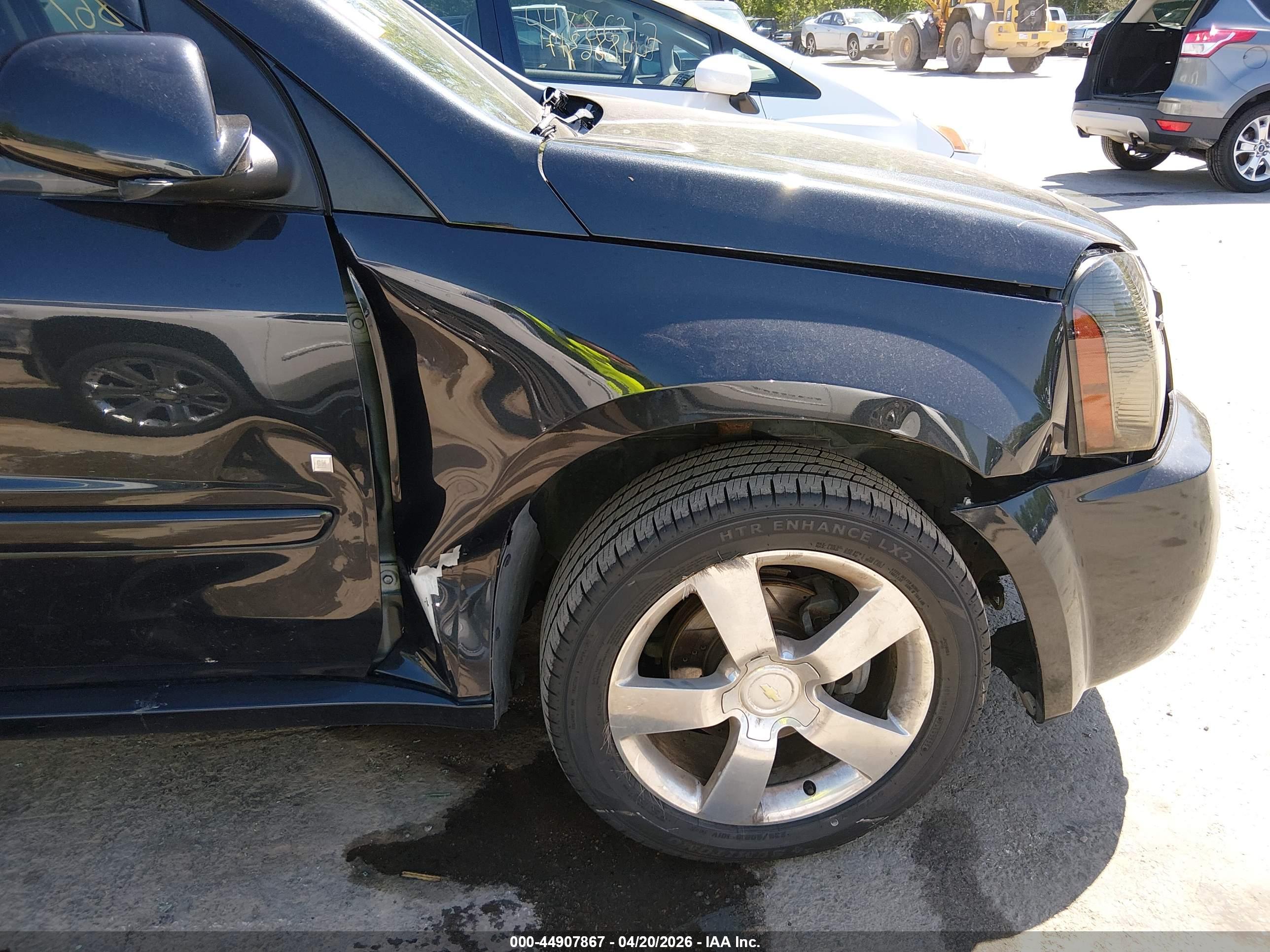 CHEVROLET EQUINOX image 6