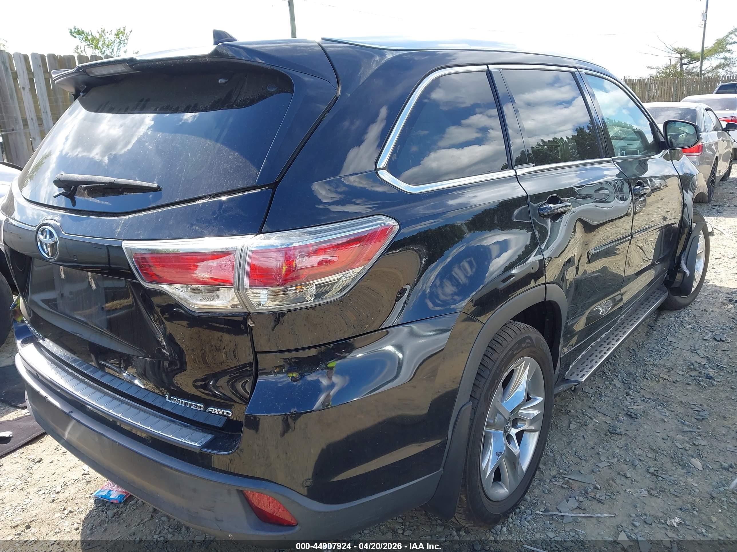 TOYOTA HIGHLANDER image 4